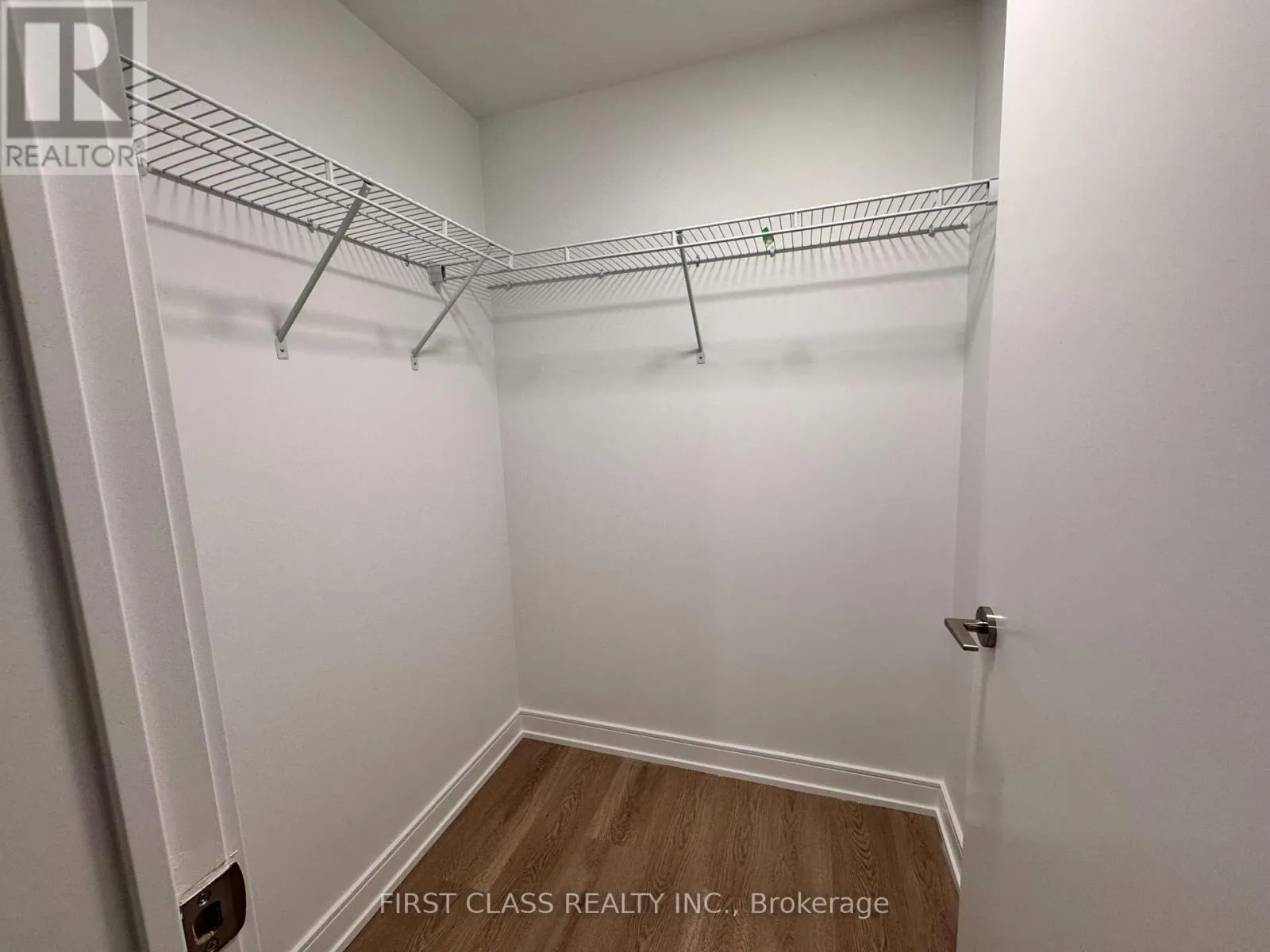 1010 - 3009 NOVAR ROAD