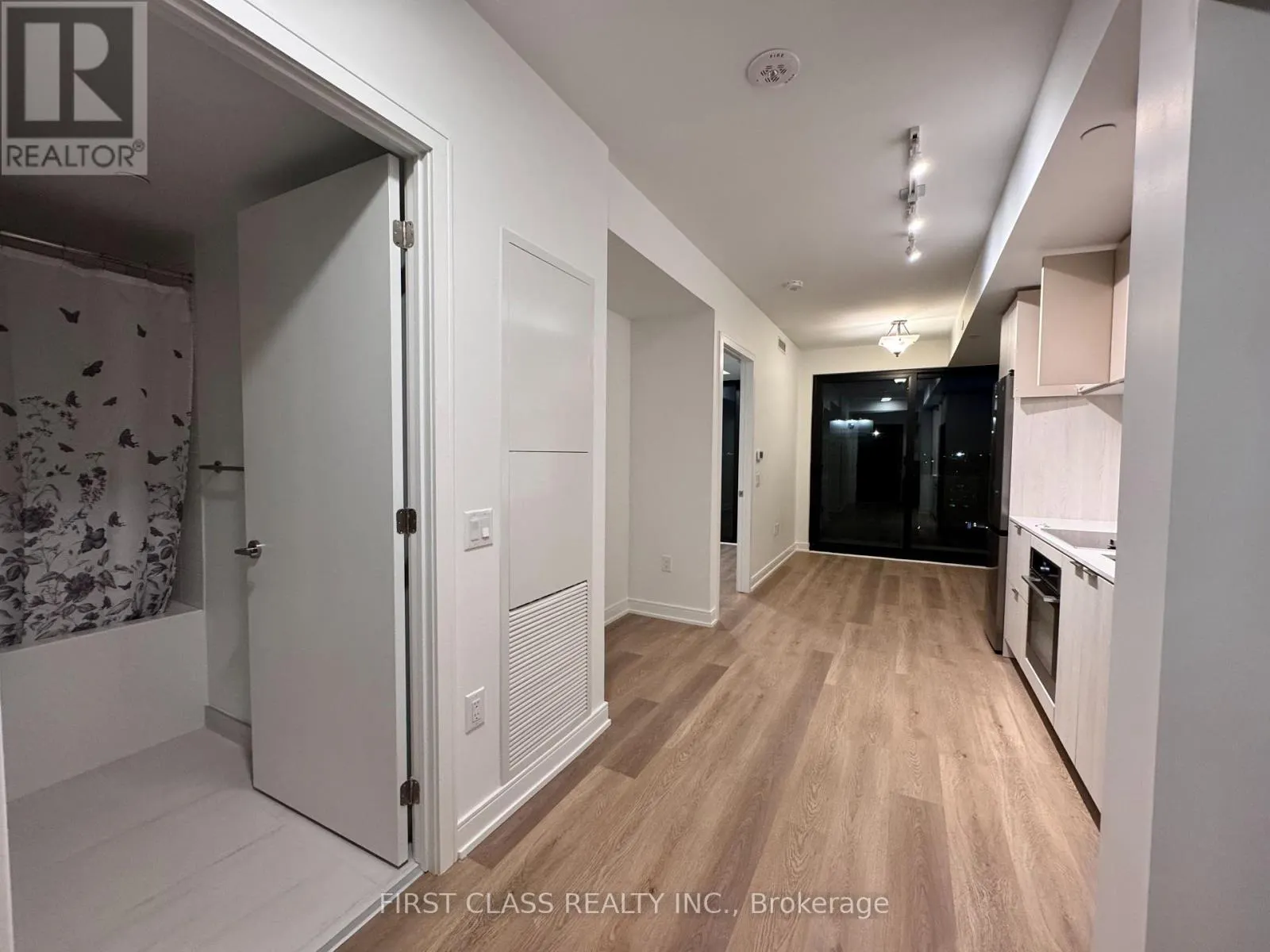 1010 - 3009 NOVAR ROAD