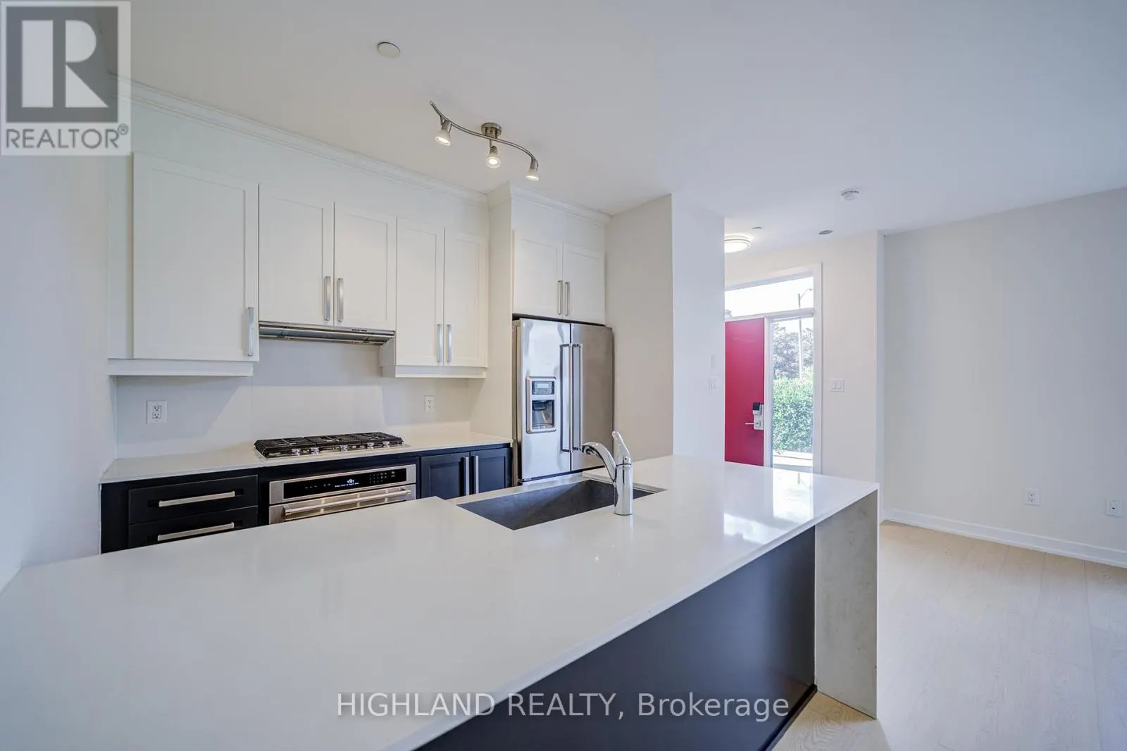 9 - 4070 PARKSIDE VILLAGE DRIVE
