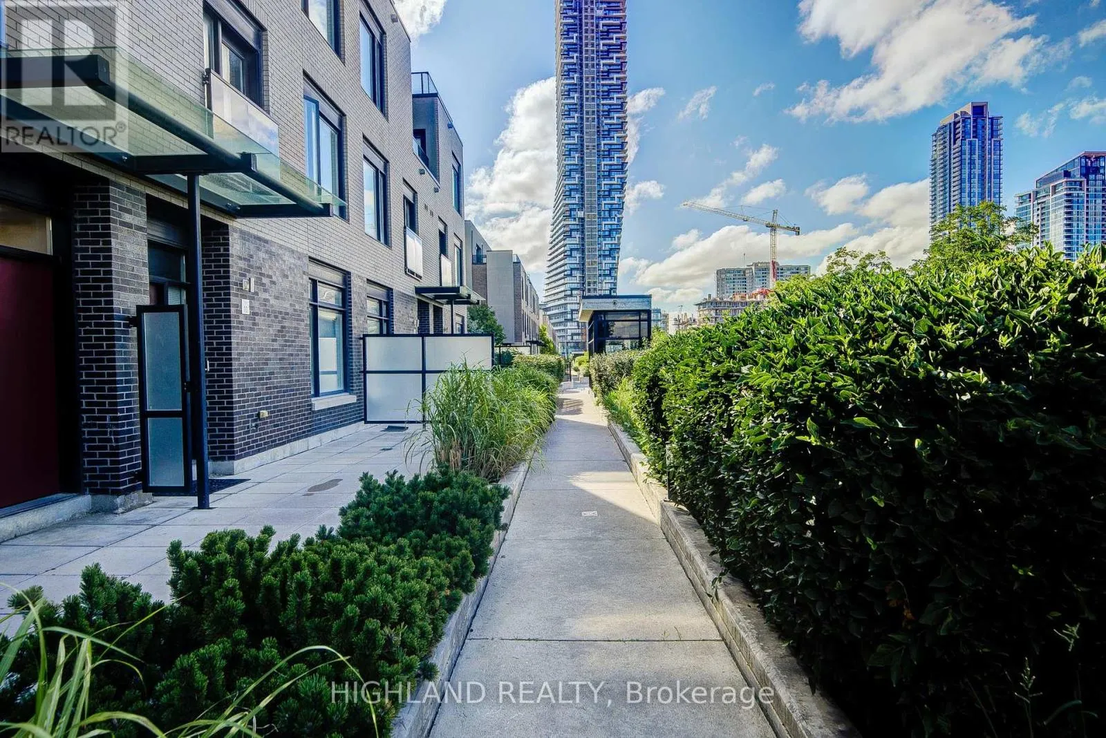 TH 9 - 4070 PARKSIDE VILLAGE DRIVE
