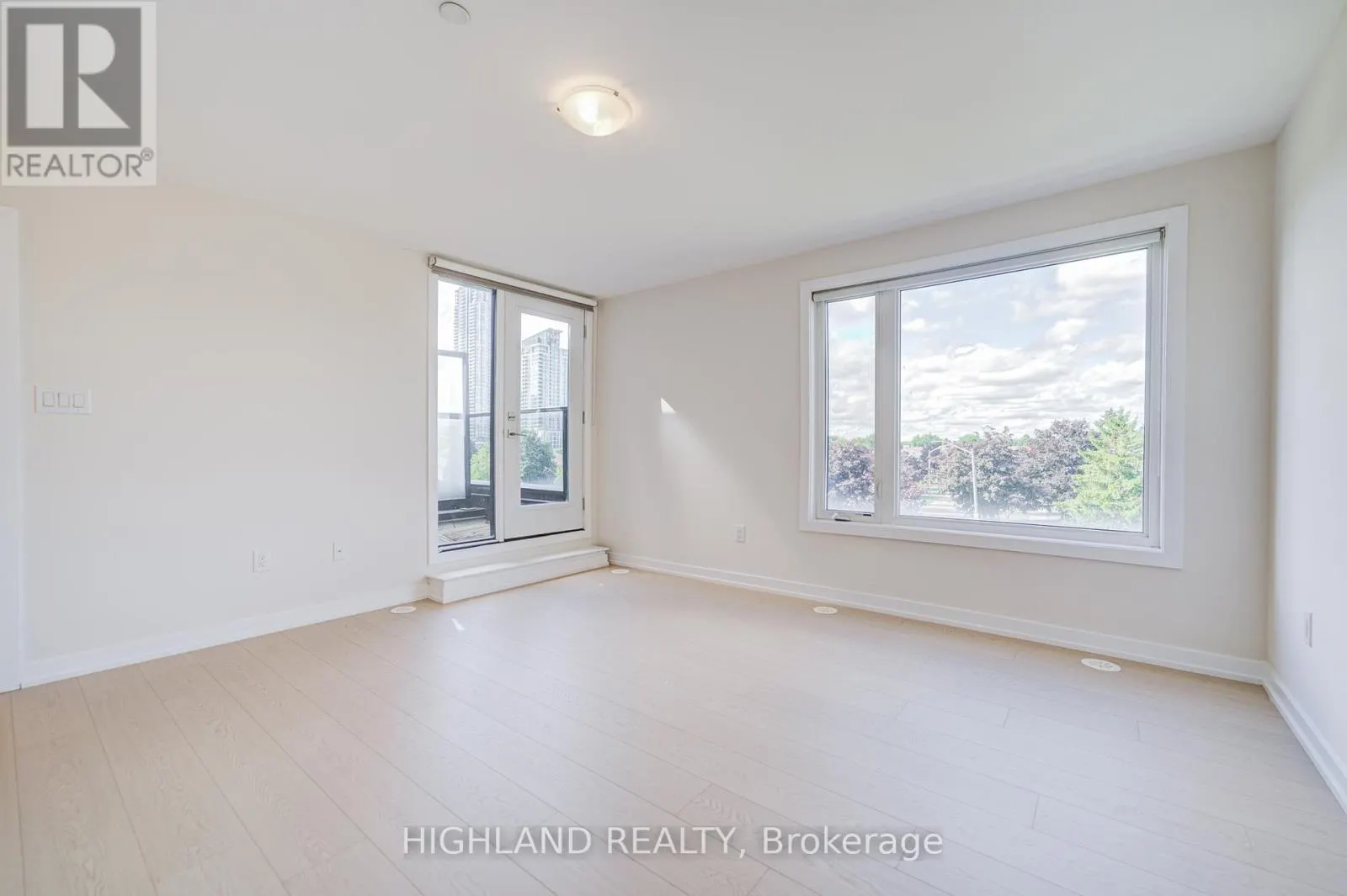 TH 9 - 4070 PARKSIDE VILLAGE DRIVE