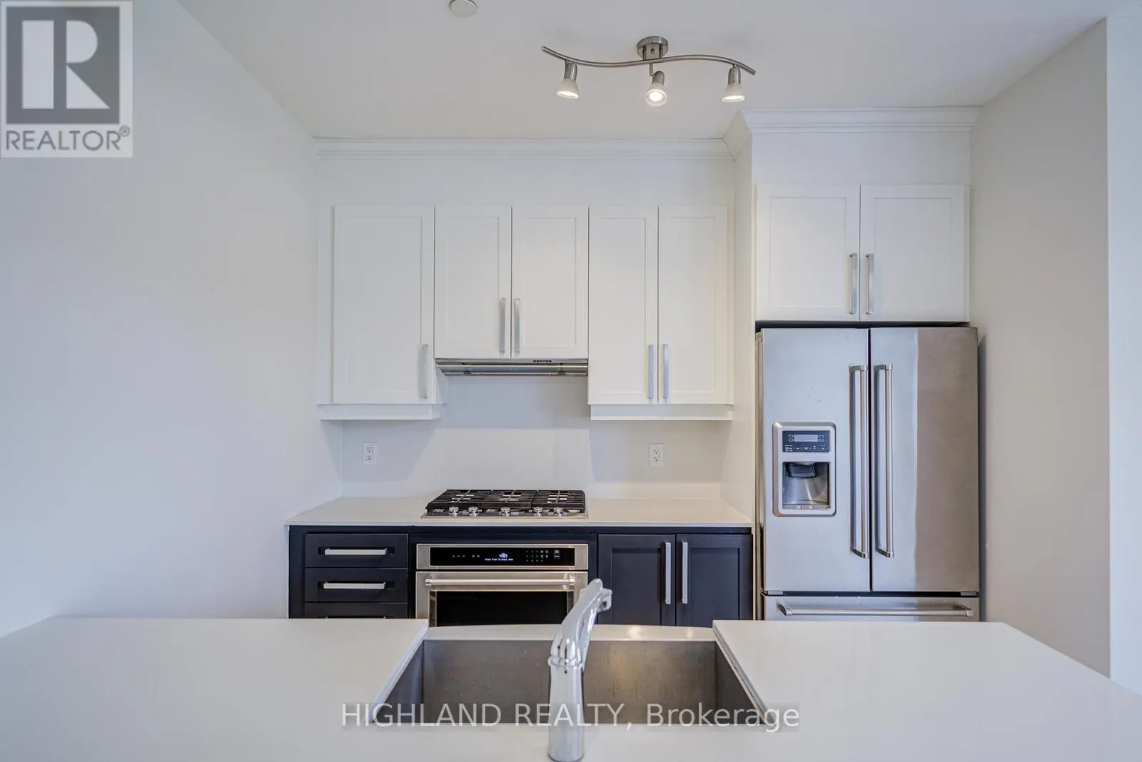 TH 9 - 4070 PARKSIDE VILLAGE DRIVE
