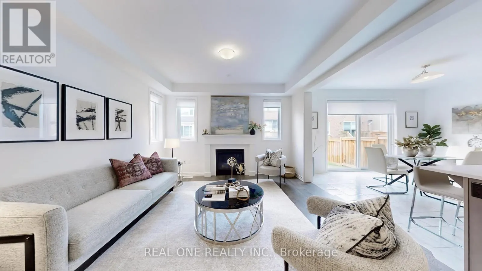 561 KENNEDY CIRCLE W
