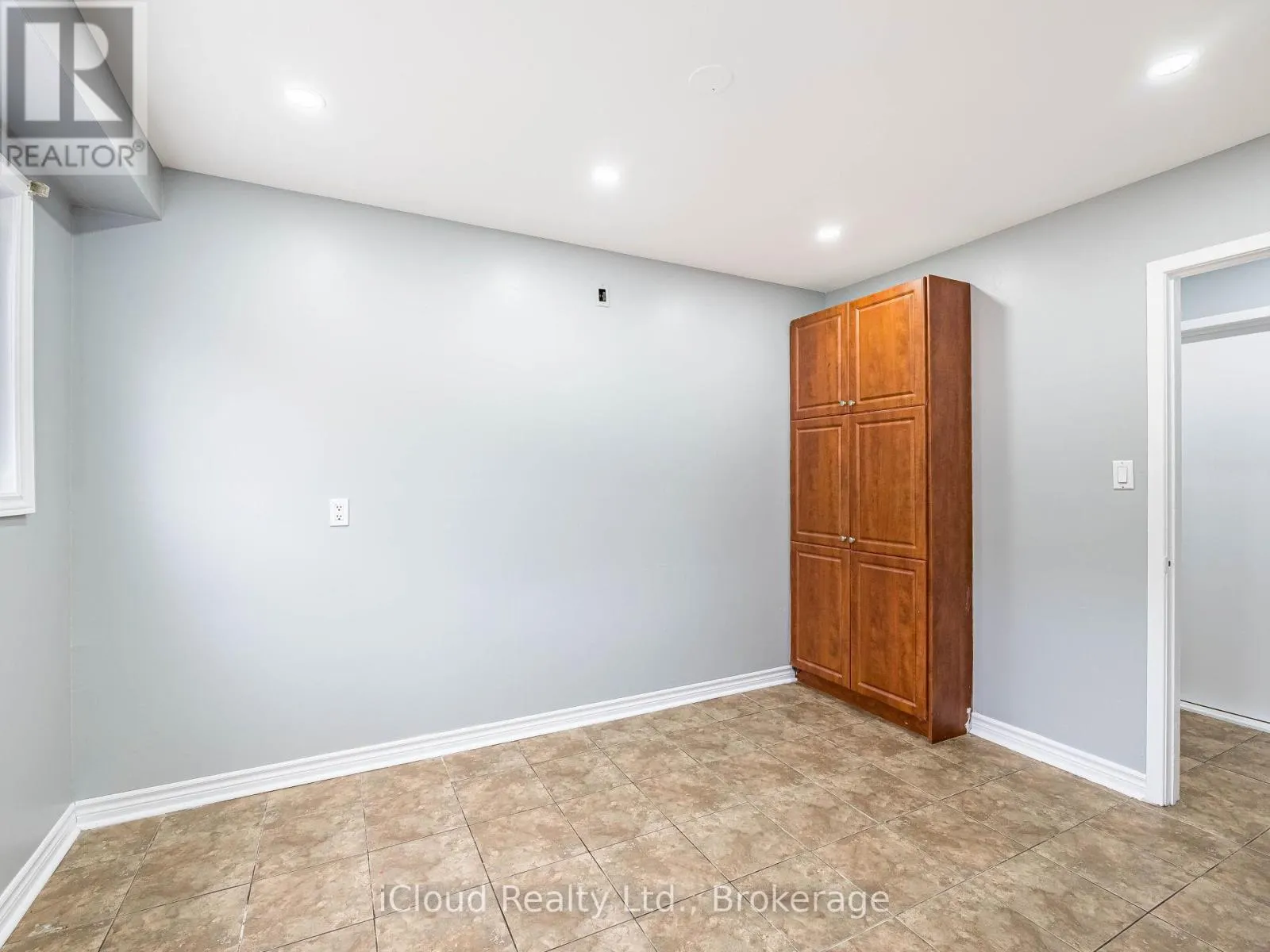 7458 CATALPA ROAD