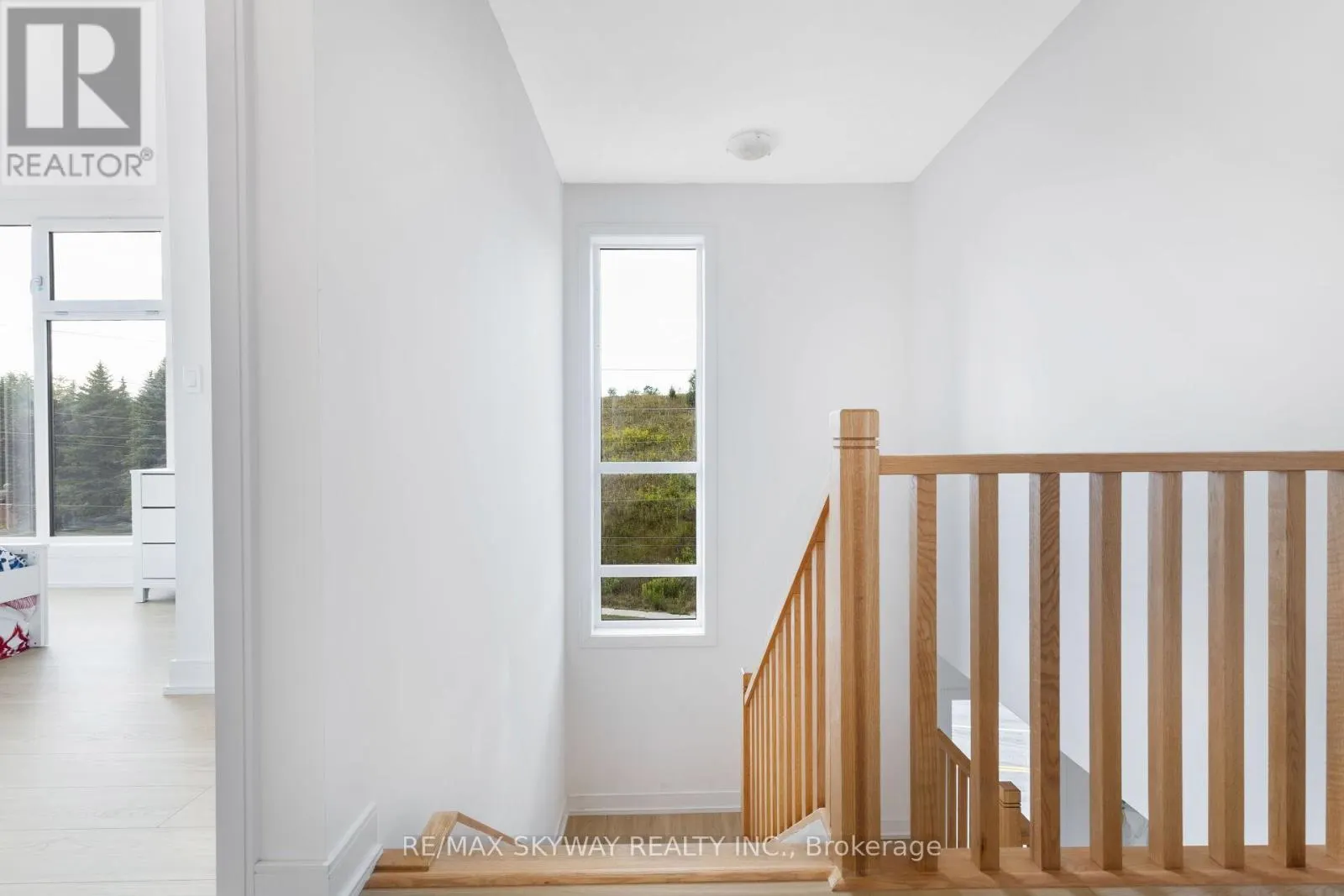 7 TAYLOR COURT