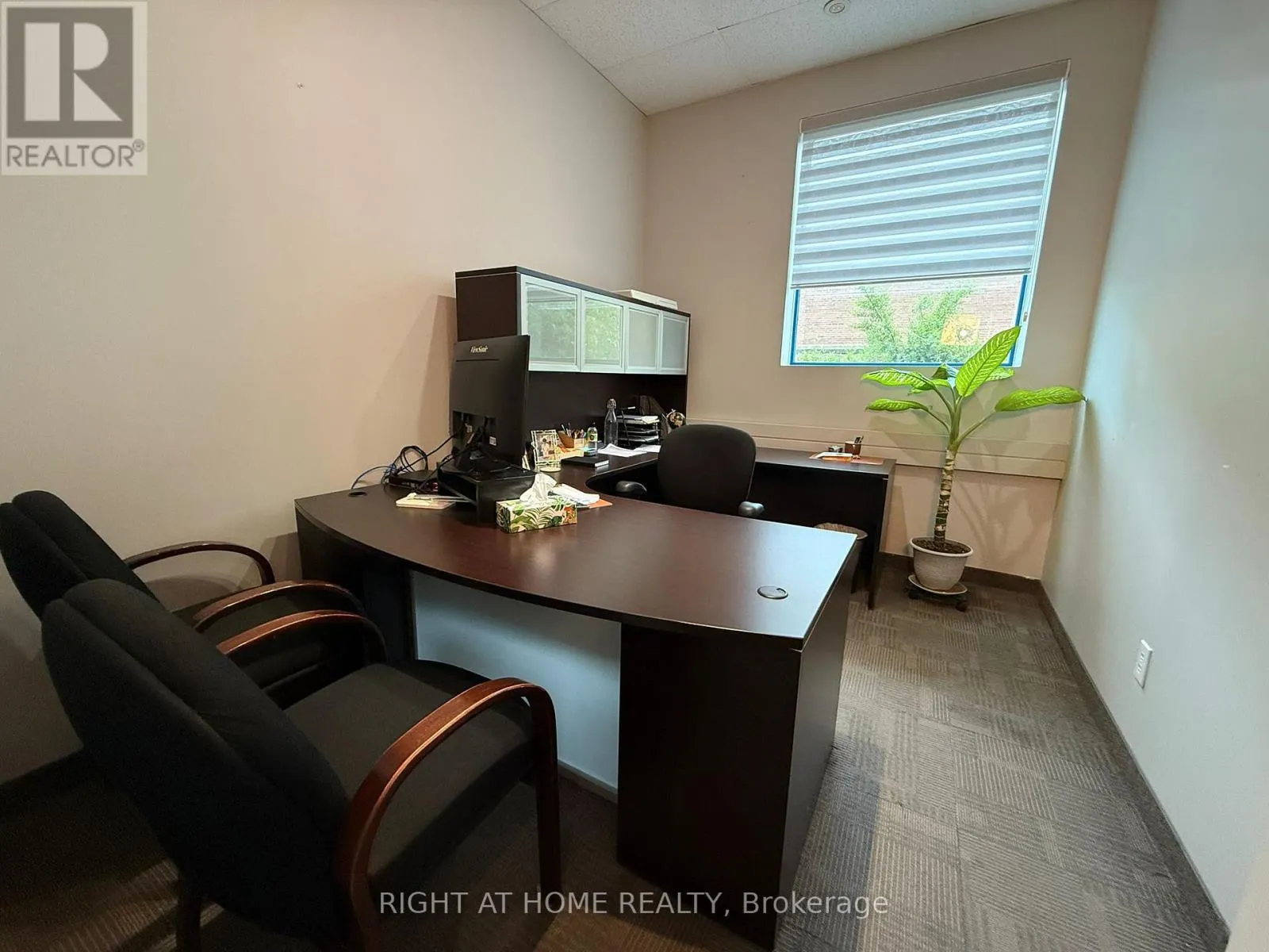 OFFICE C1 - 300 SUPERTEST ROAD