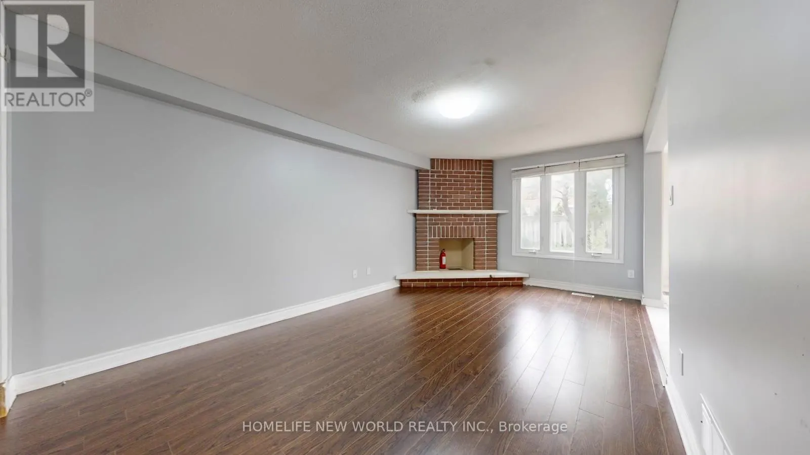 572 NISBET COURT