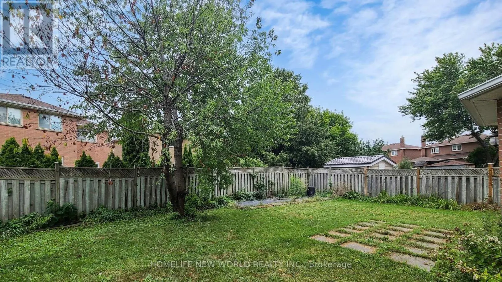 572 NISBET COURT