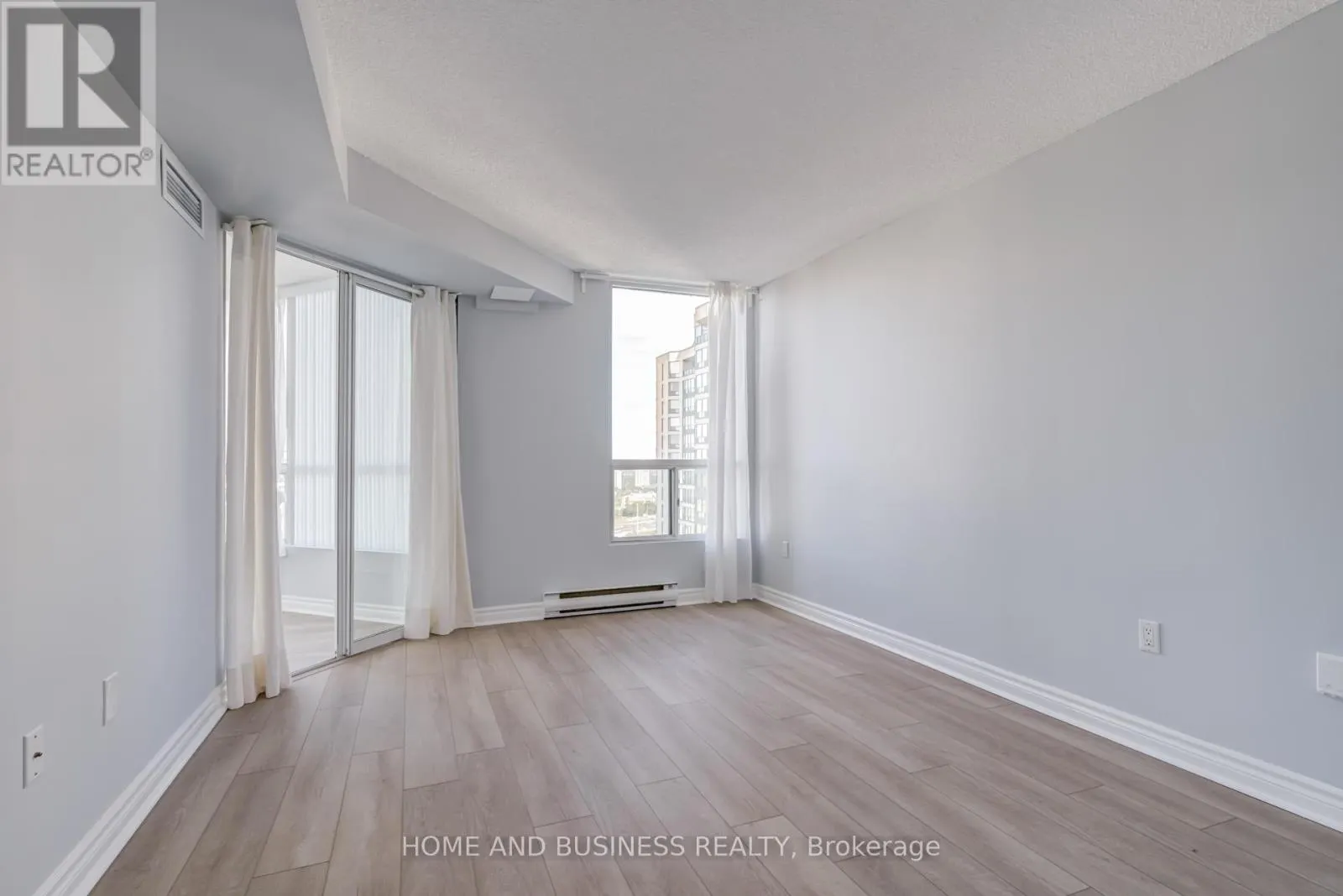 1807 - 4470 TUCANA COURT