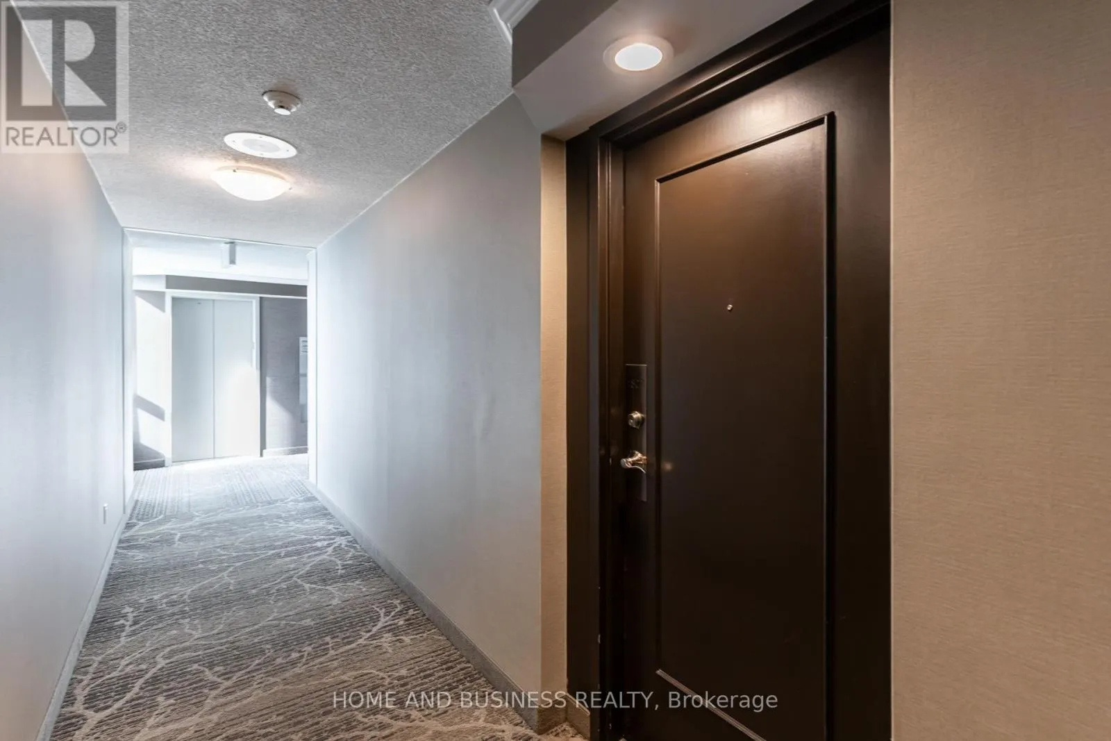 1807 - 4470 TUCANA COURT