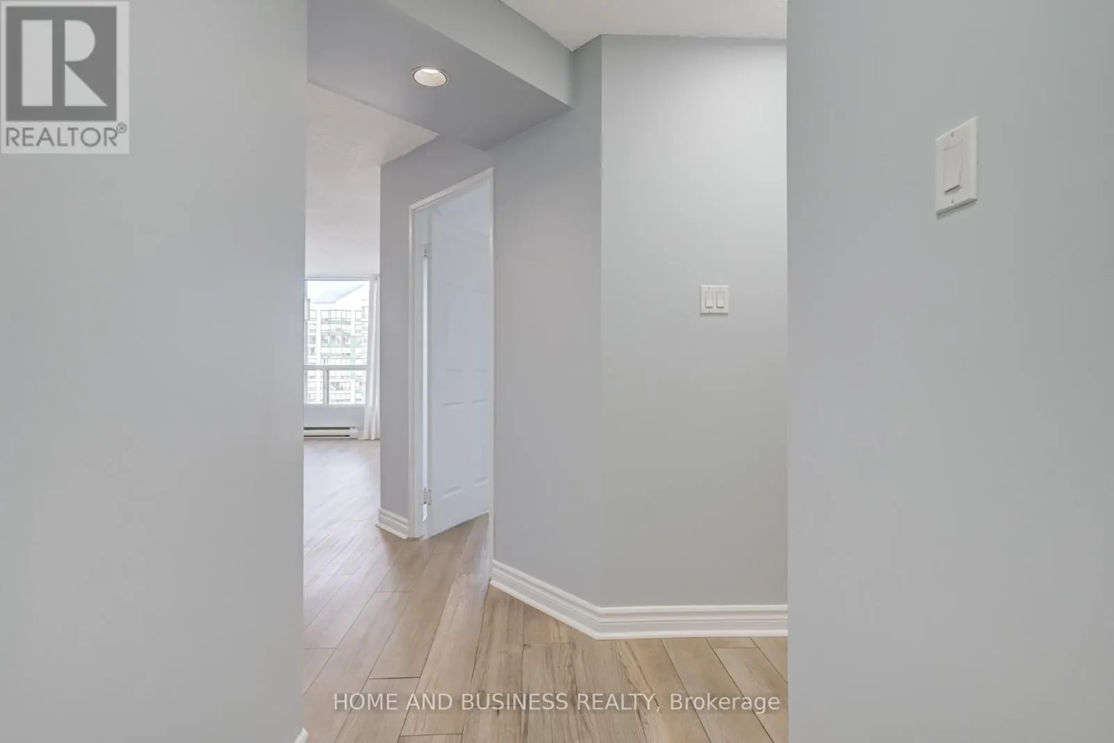 1807 - 4470 TUCANA COURT