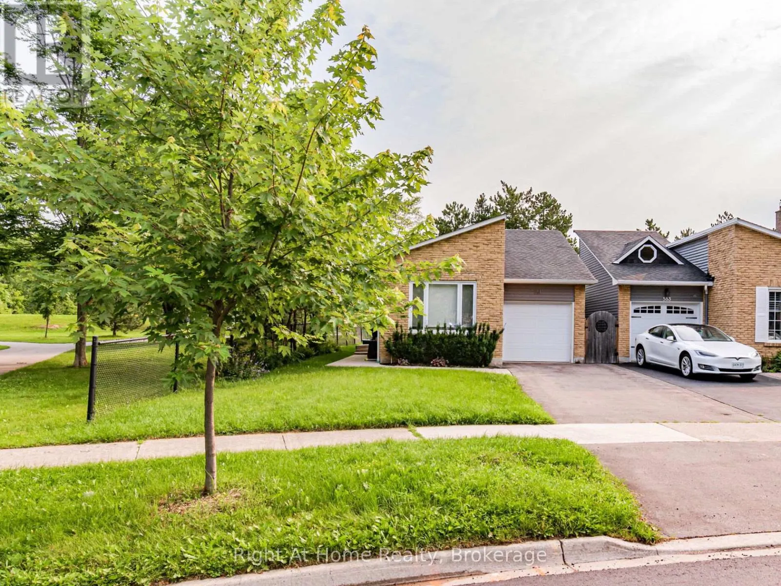 581 BEAVER COURT