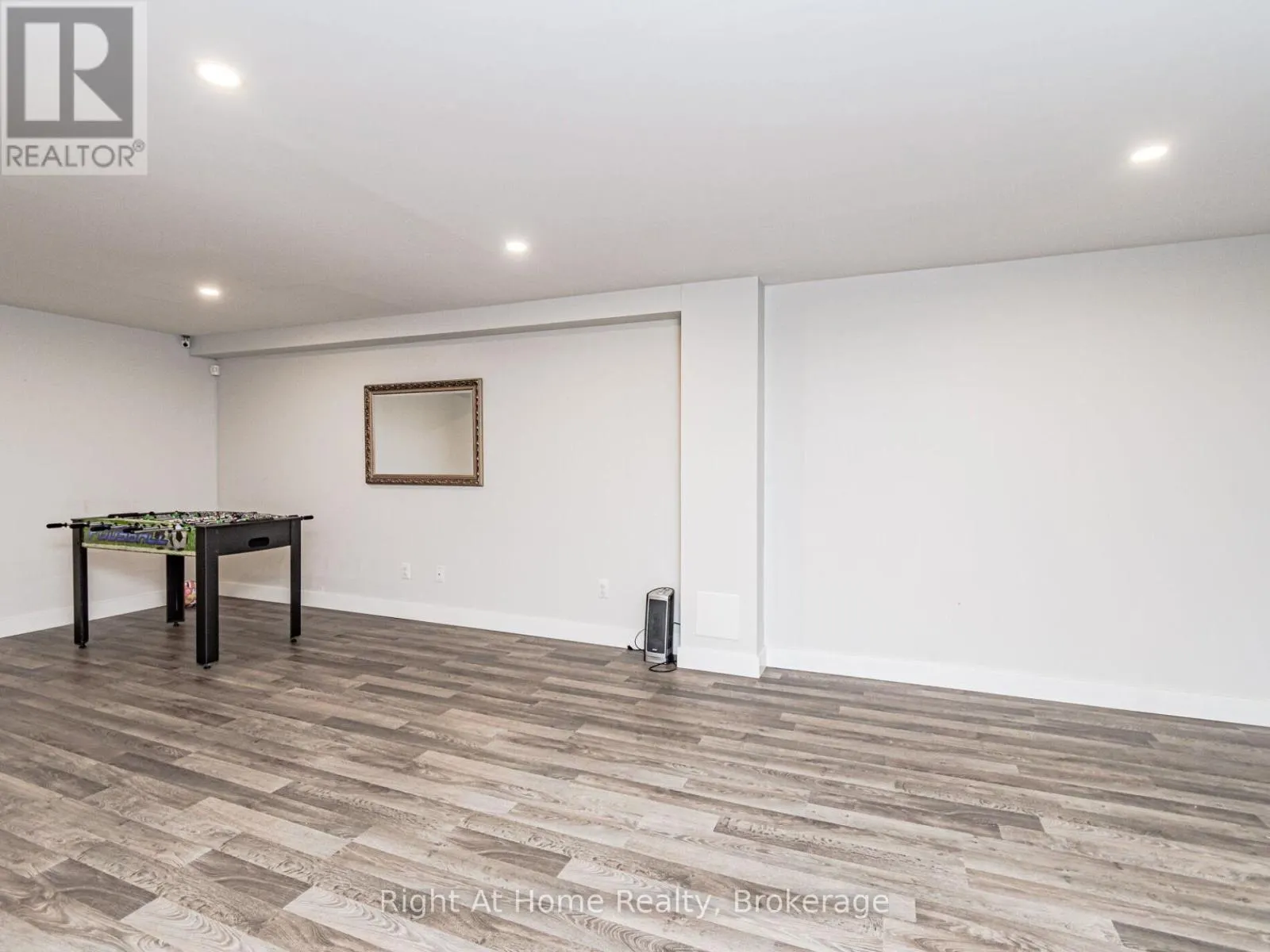 581 BEAVER COURT