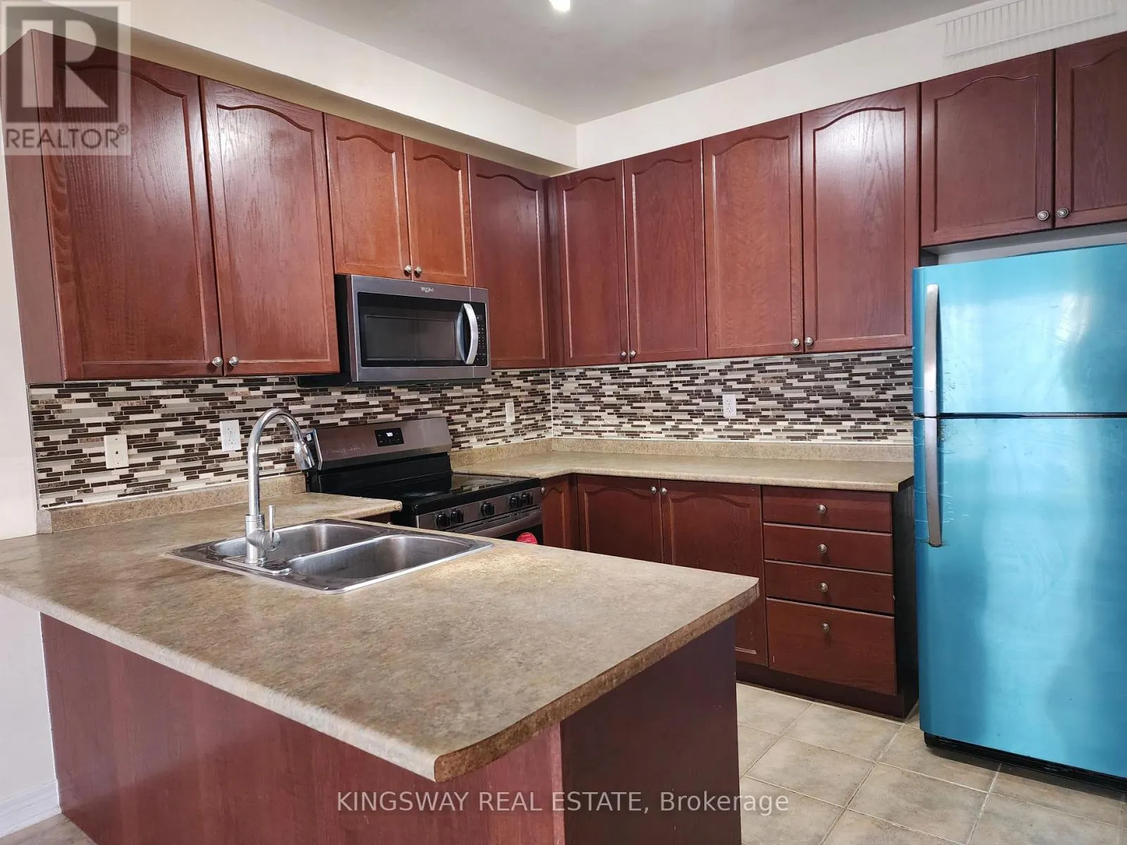 UPPER - 65 PEFFERLAW CIRCLE