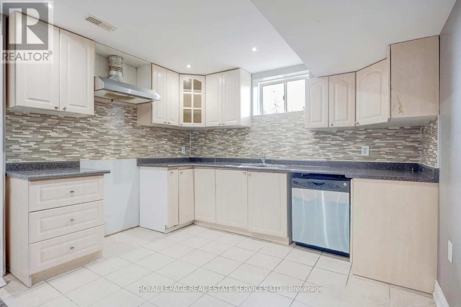 2 RIVERSTONE DRIVE