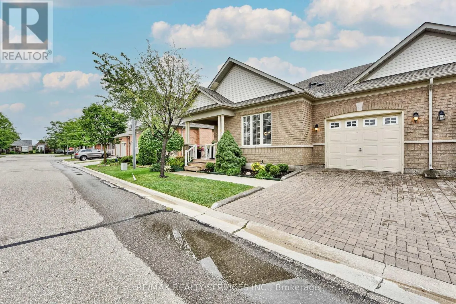 5 FALCONWOOD PLACE
