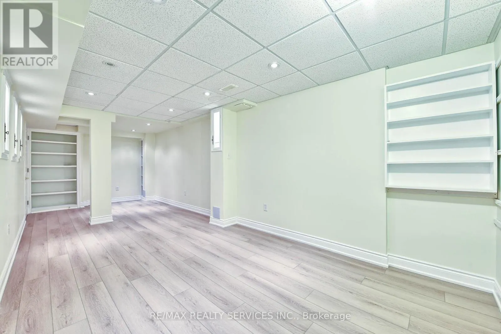 5 FALCONWOOD PLACE