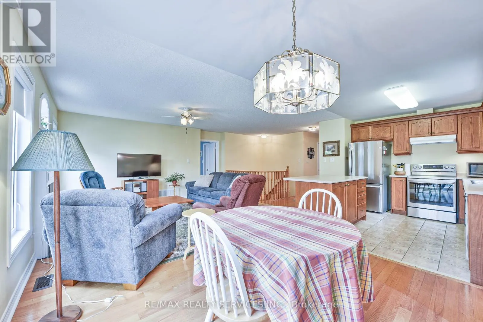 5 FALCONWOOD PLACE