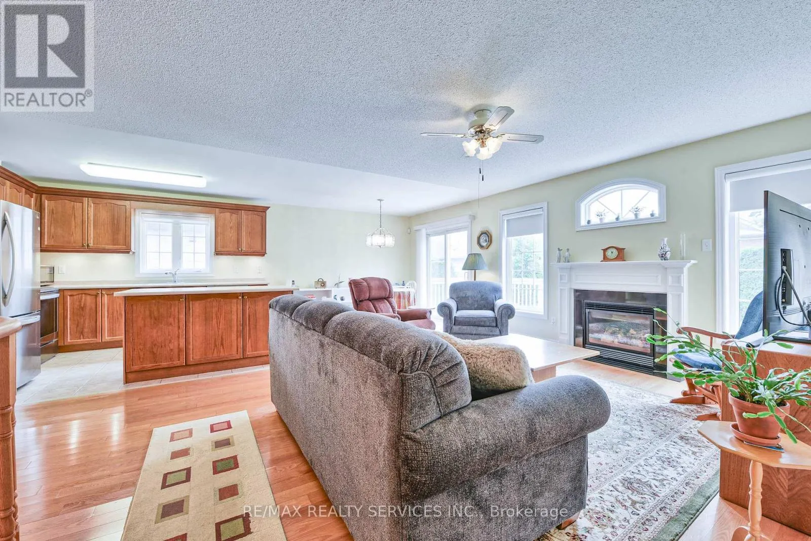 5 FALCONWOOD PLACE