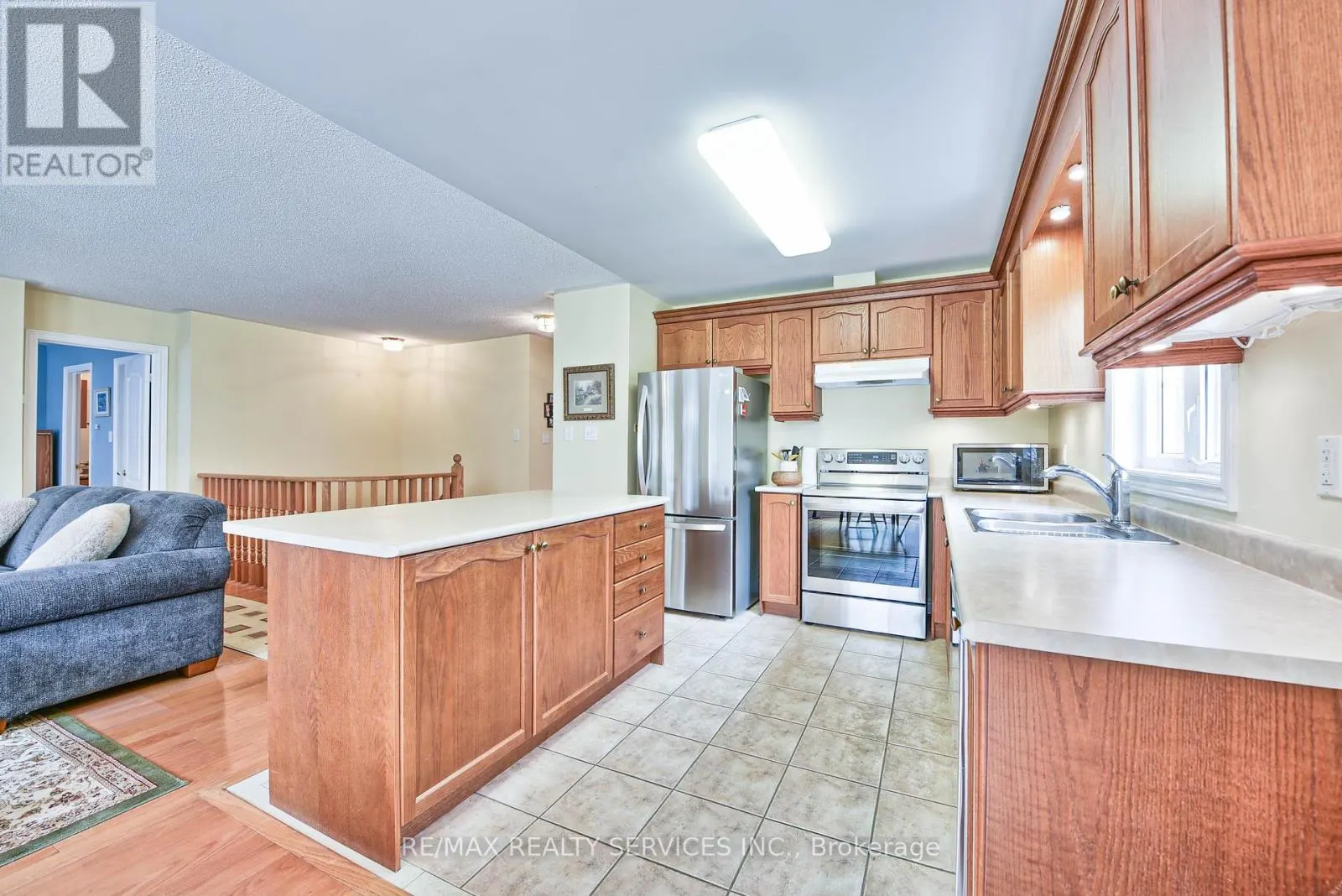 5 FALCONWOOD PLACE