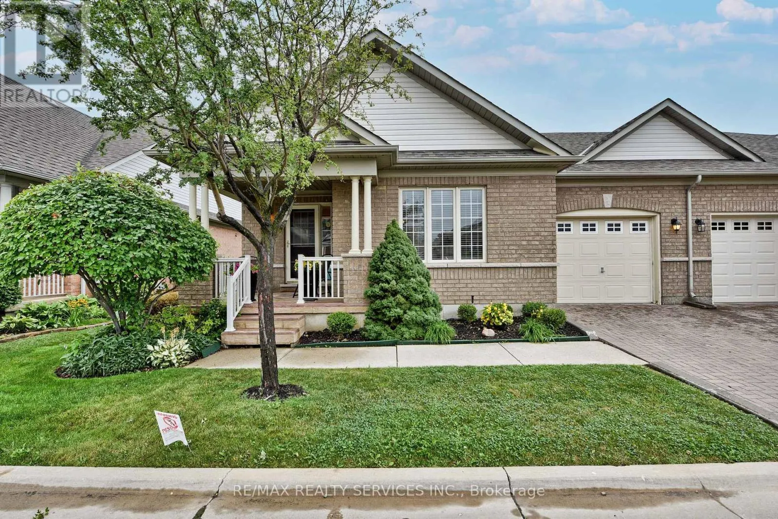 5 FALCONWOOD PLACE