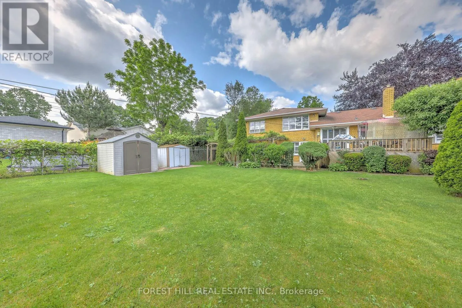 89 PORTAGE AVENUE