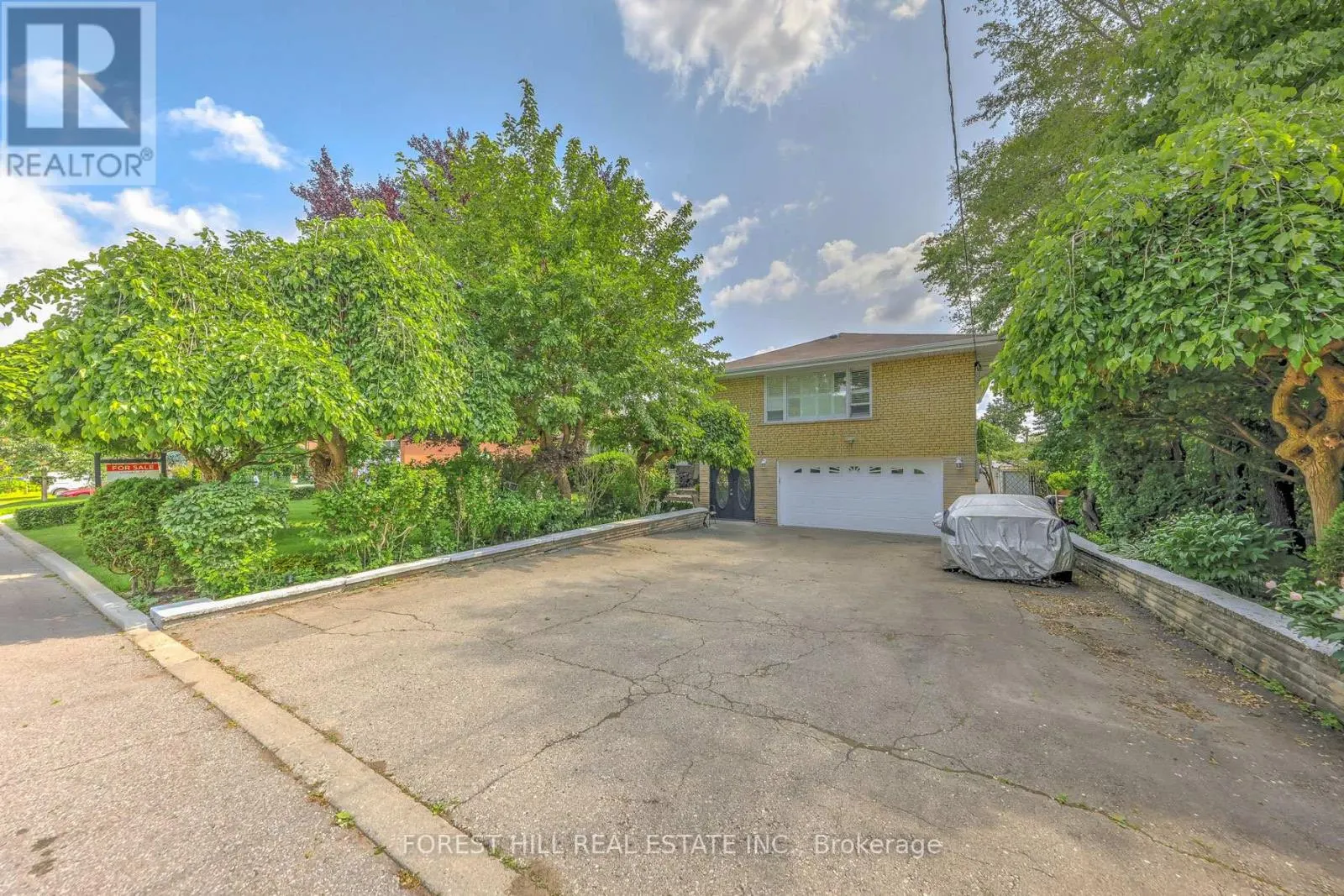89 PORTAGE AVENUE
