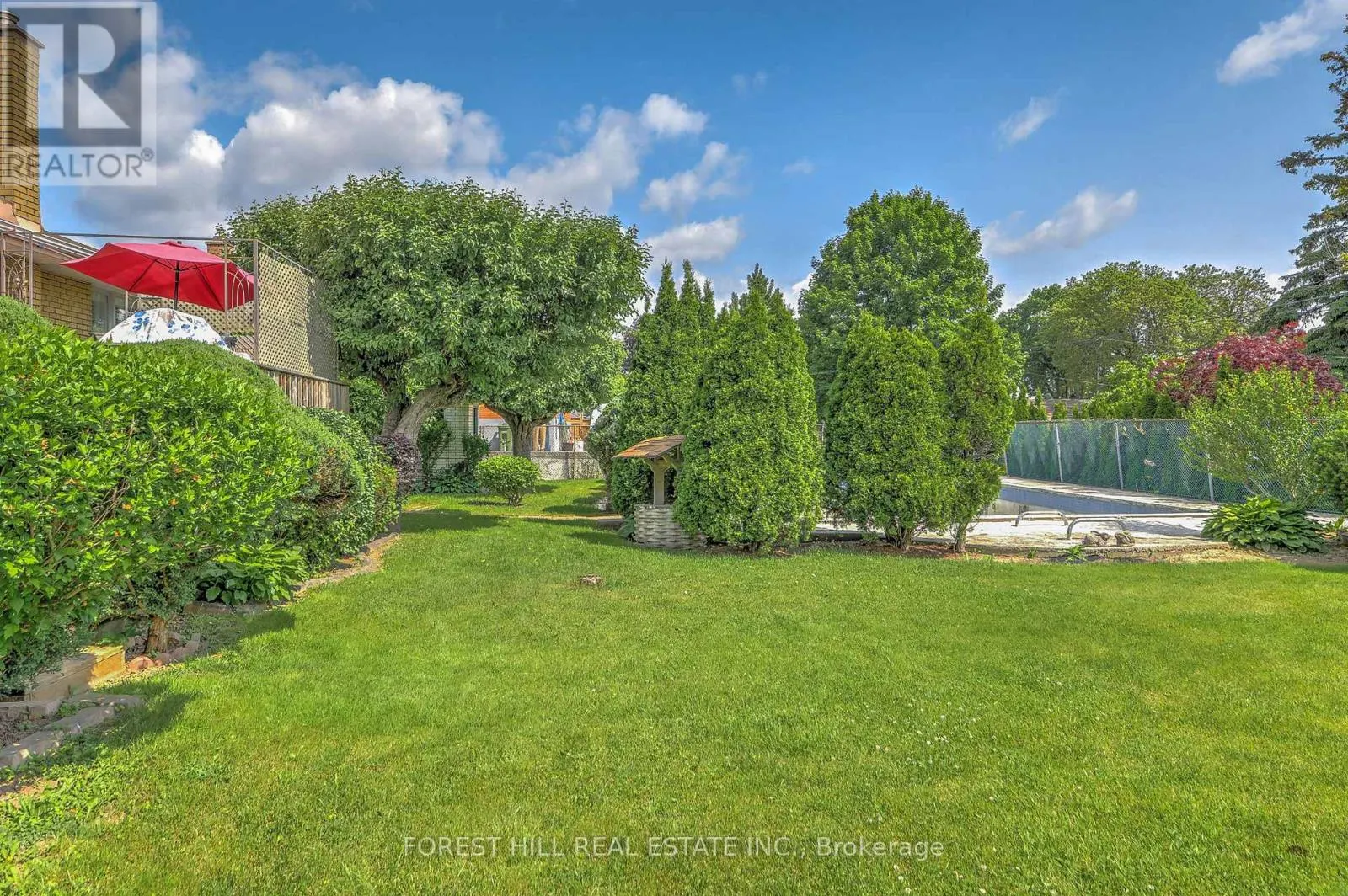 89 PORTAGE AVENUE