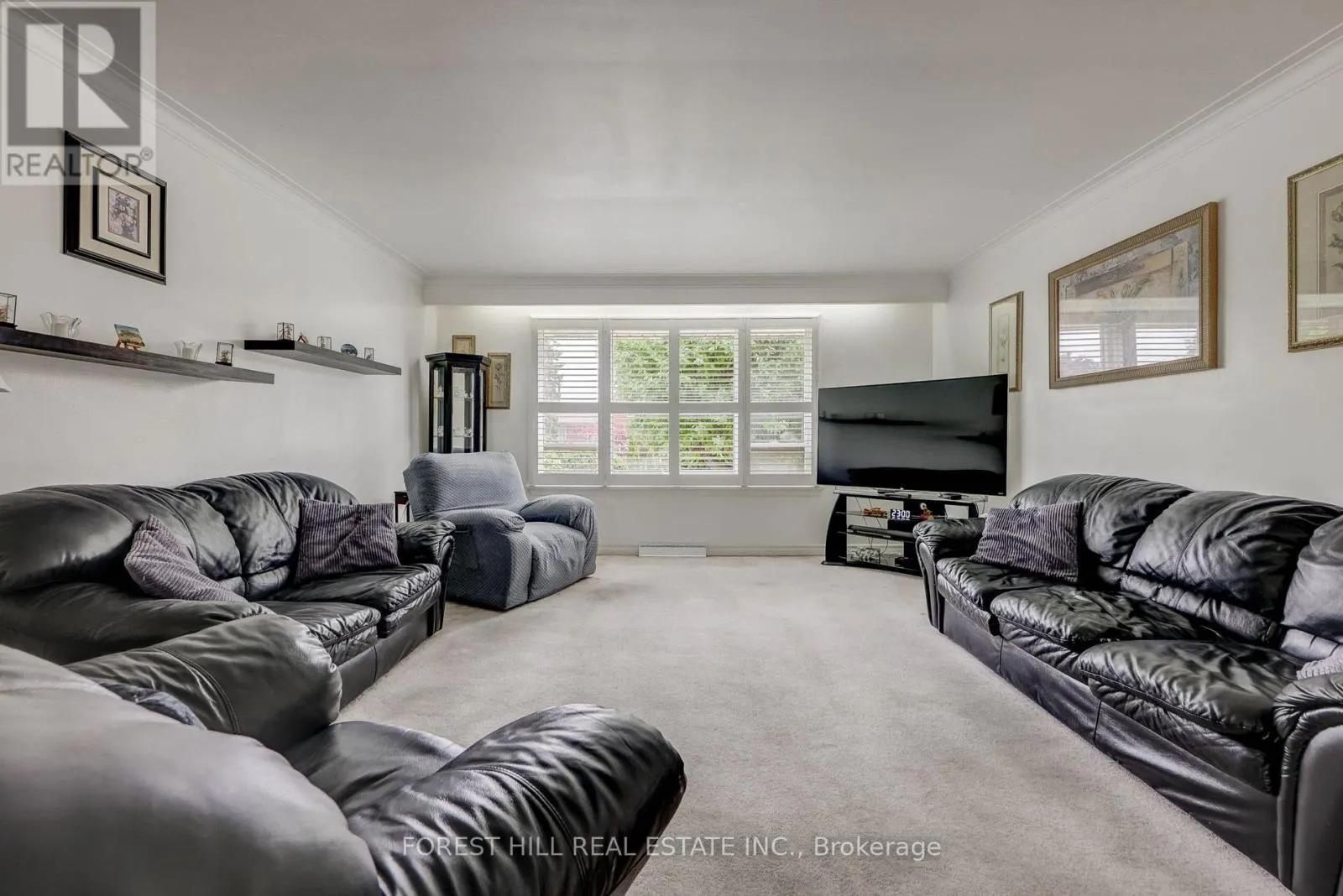 89 PORTAGE AVENUE