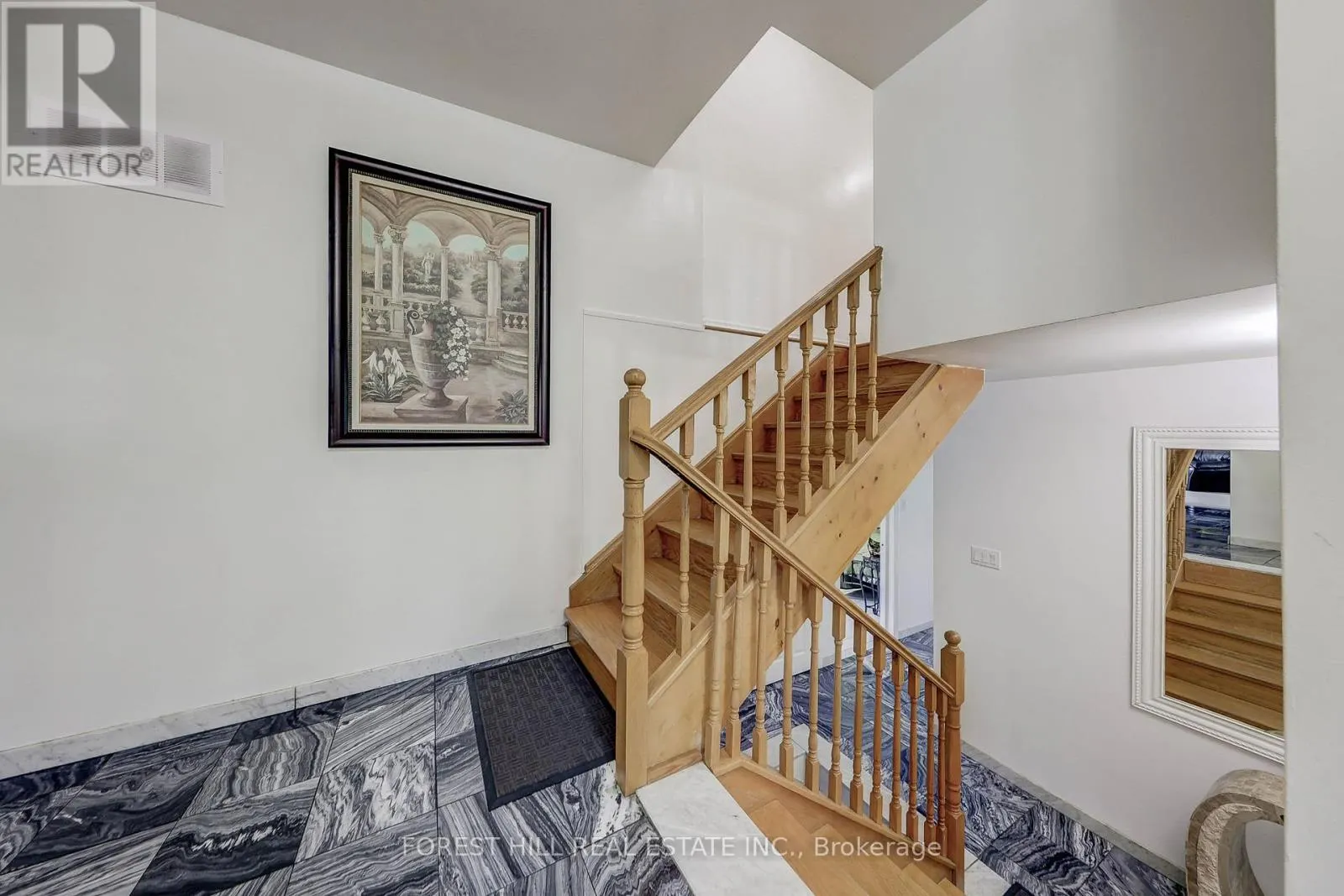89 PORTAGE AVENUE