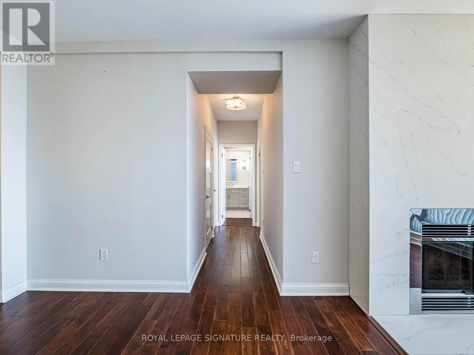 2204 - 24 HANOVER ROAD