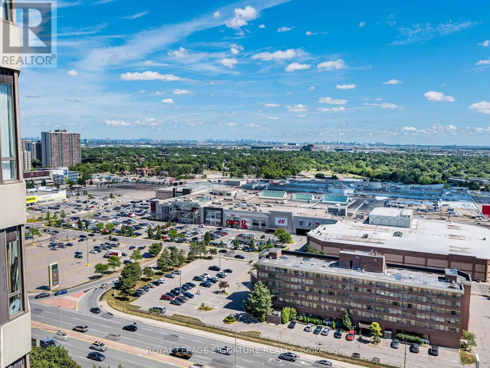 2204 - 24 HANOVER ROAD