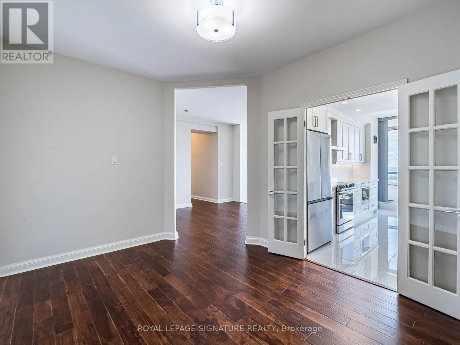 2204 - 24 HANOVER ROAD