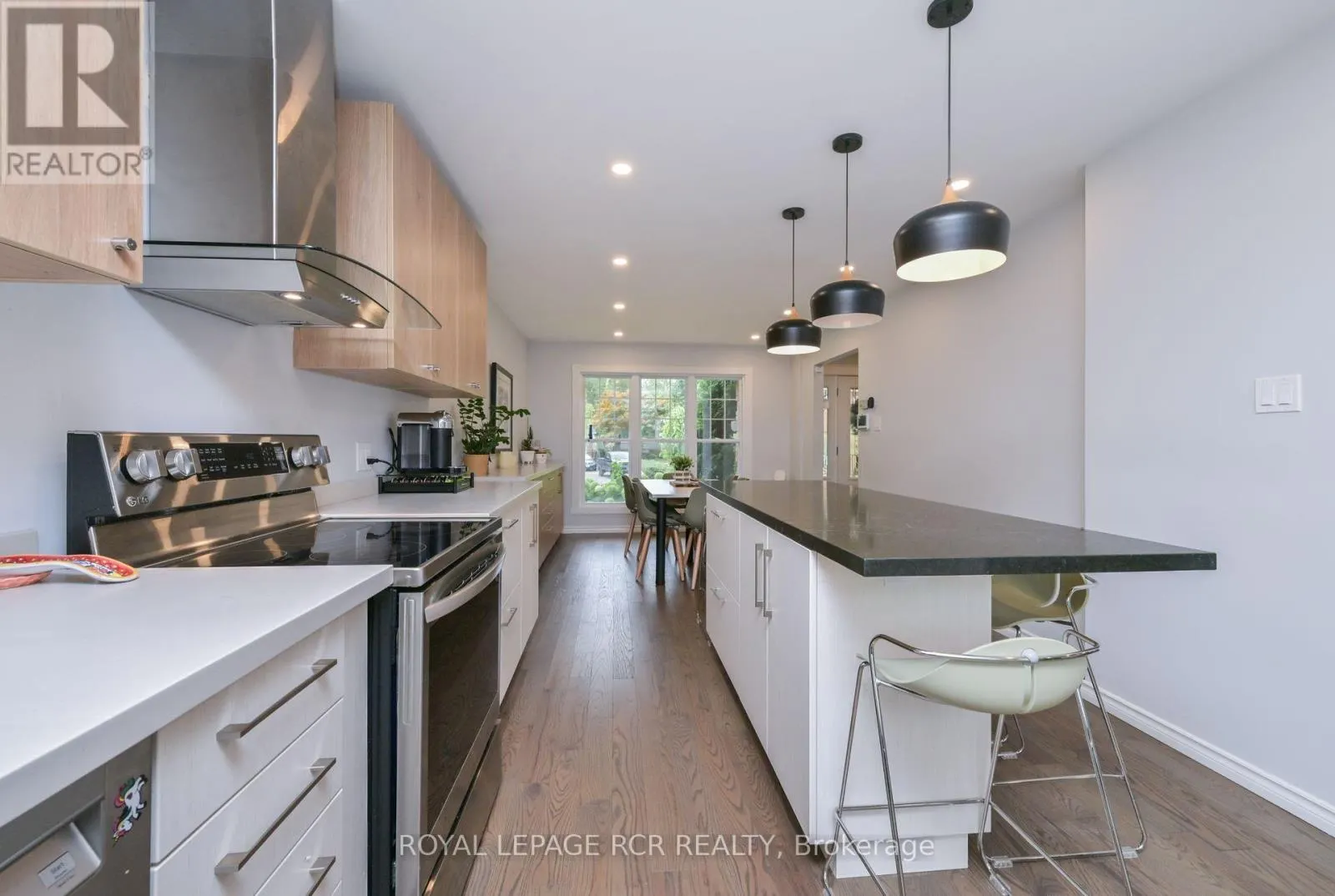 230 BEECHFIELD CRESCENT
