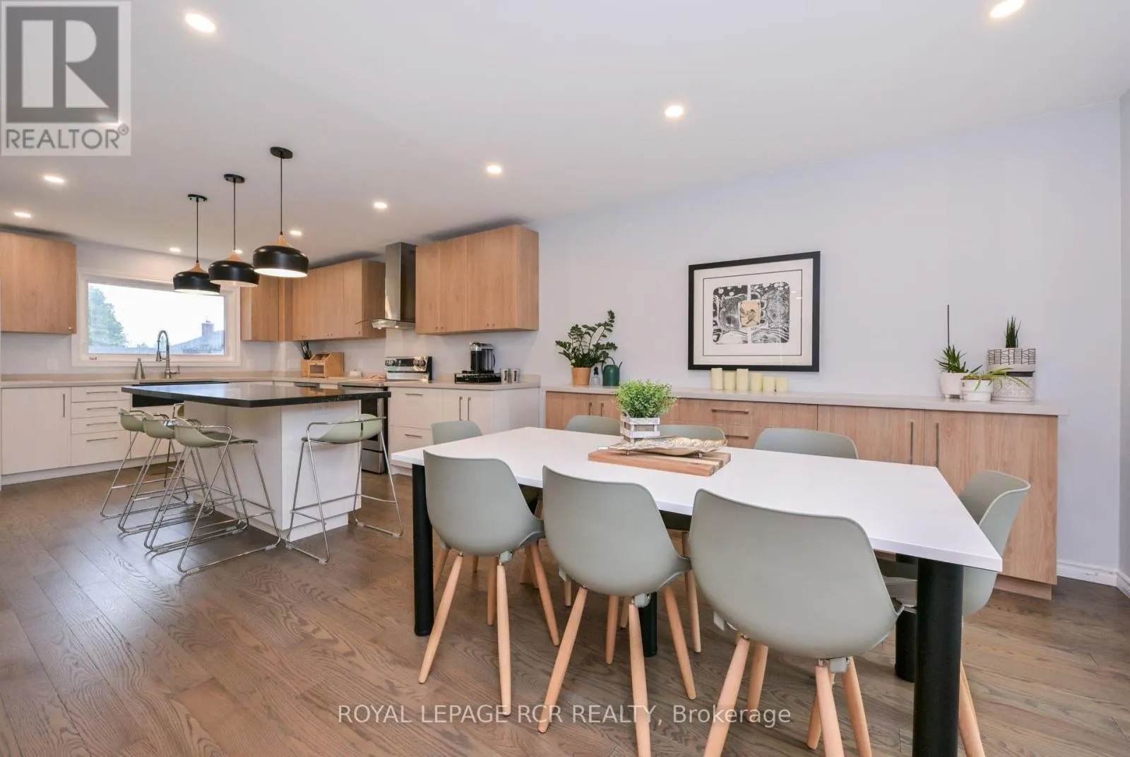 230 BEECHFIELD CRESCENT