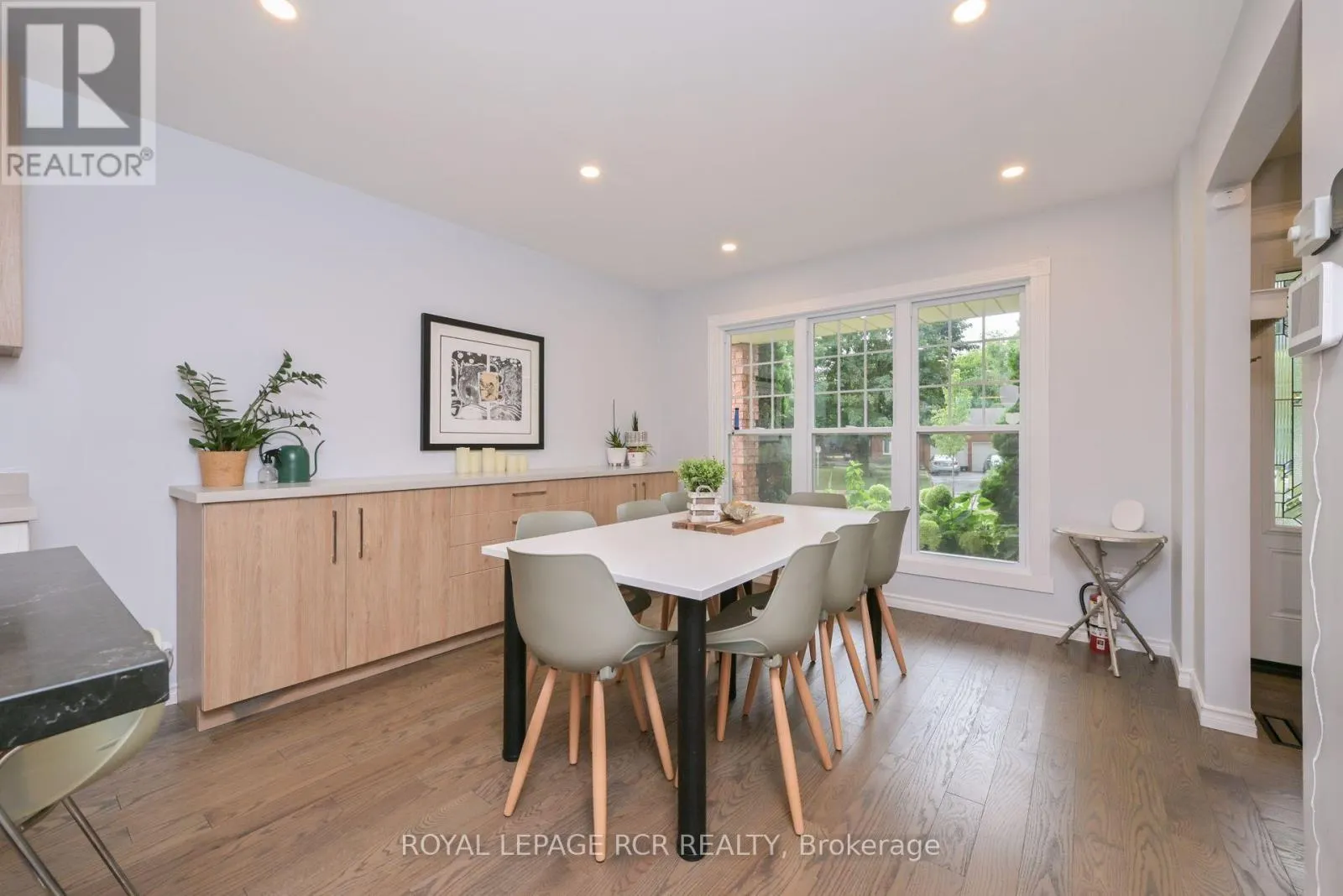 230 BEECHFIELD CRESCENT
