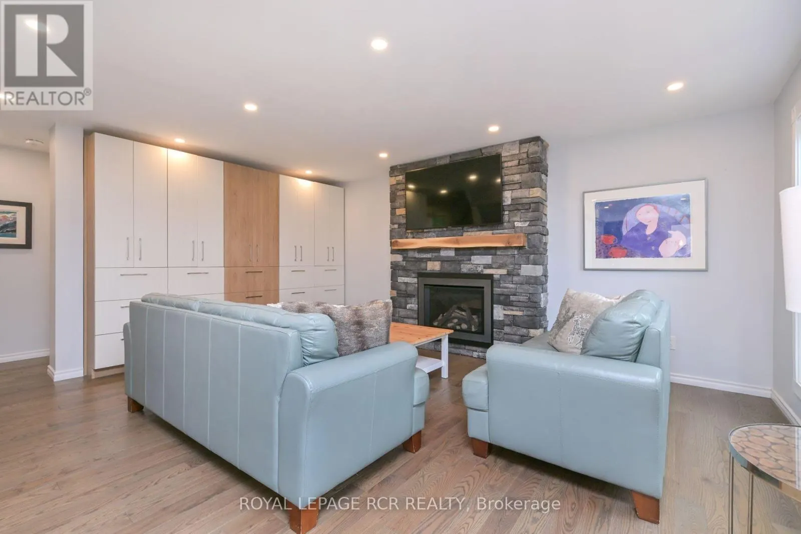 230 BEECHFIELD CRESCENT