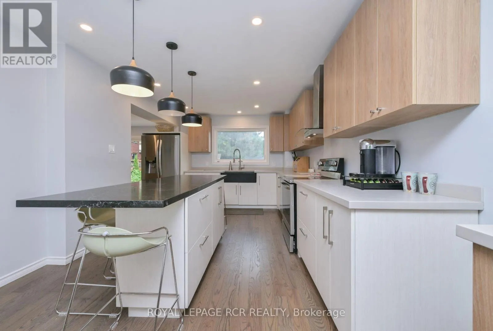230 BEECHFIELD CRESCENT