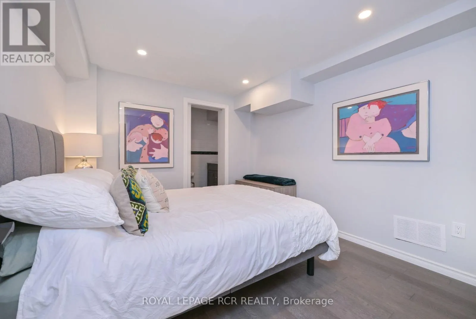 230 BEECHFIELD CRESCENT