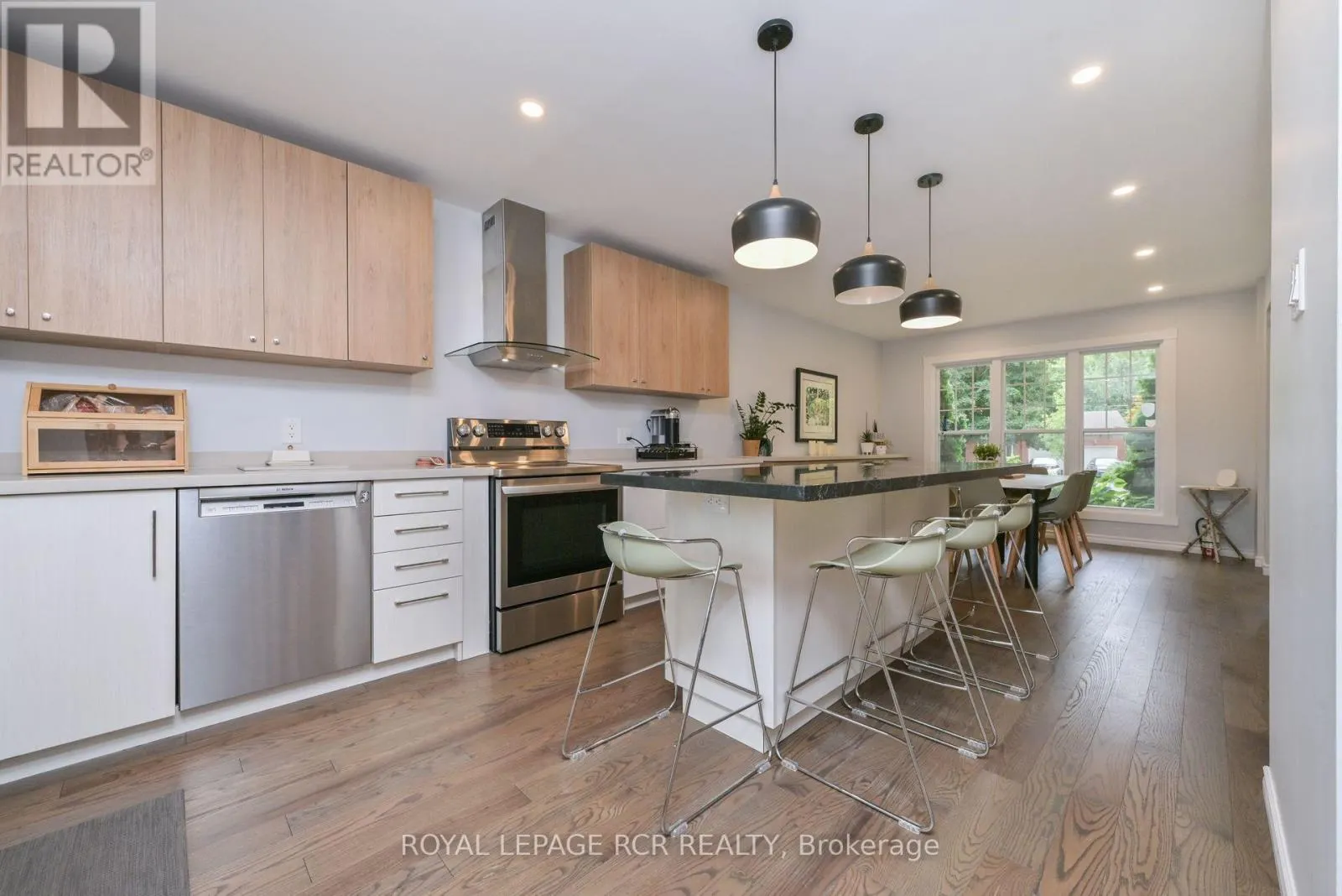 230 BEECHFIELD CRESCENT