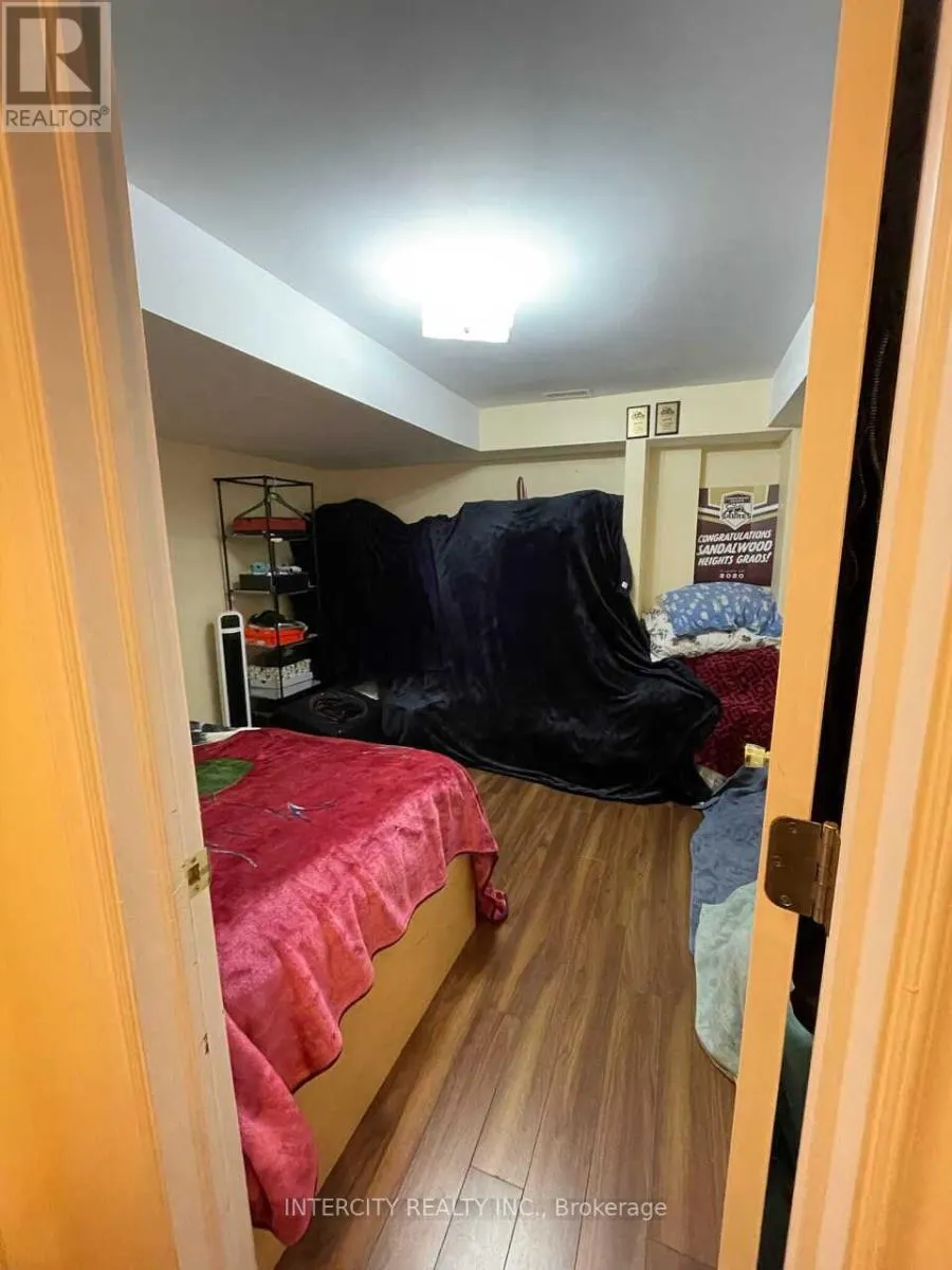 18 SNOWSHOE LANE