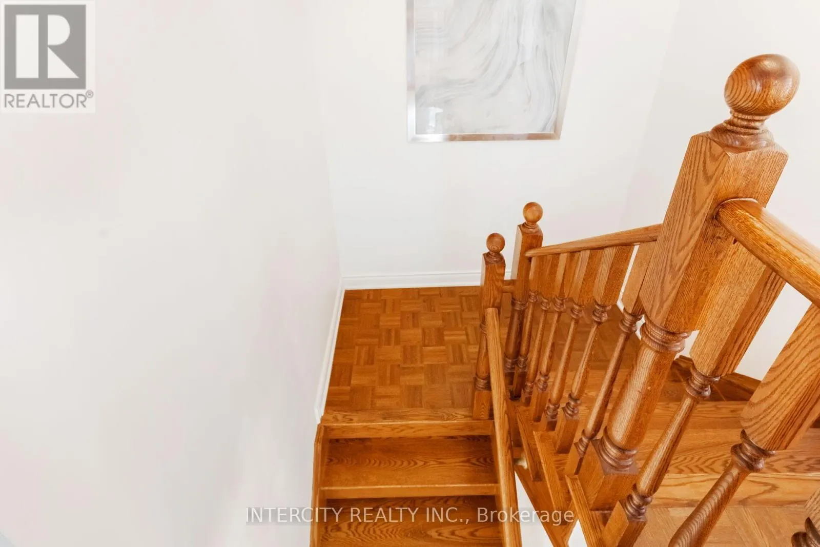18 SNOWSHOE LANE