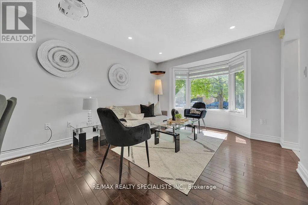 22 CLAYBORNE AVENUE