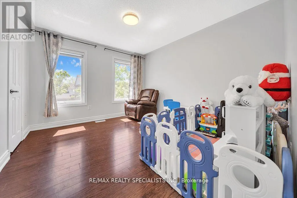 22 CLAYBORNE AVENUE