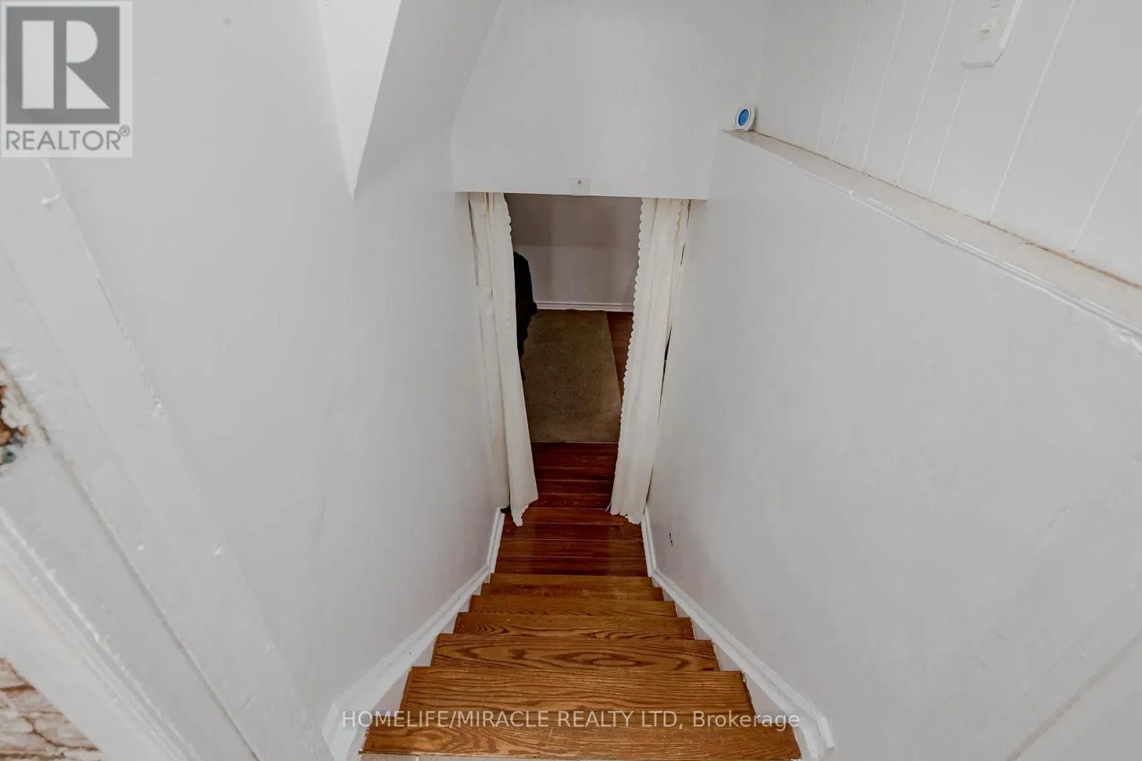 12 - 12 EDEN PARK DRIVE