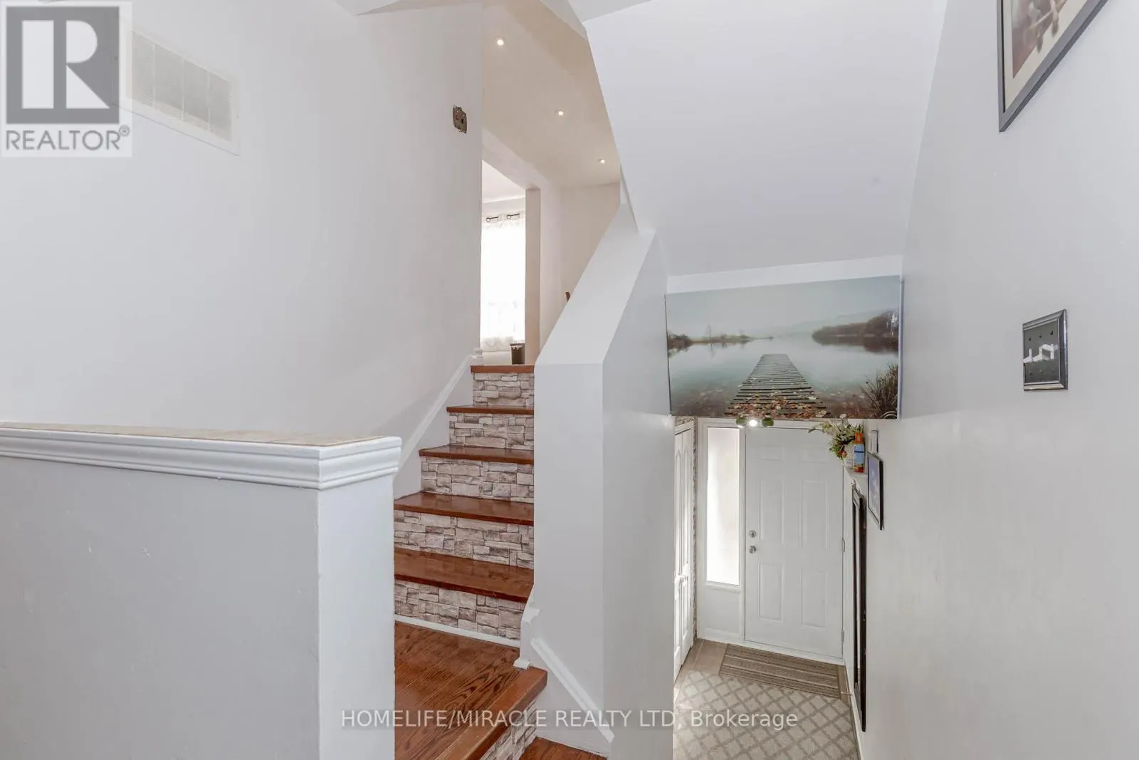 12 - 12 EDEN PARK DRIVE