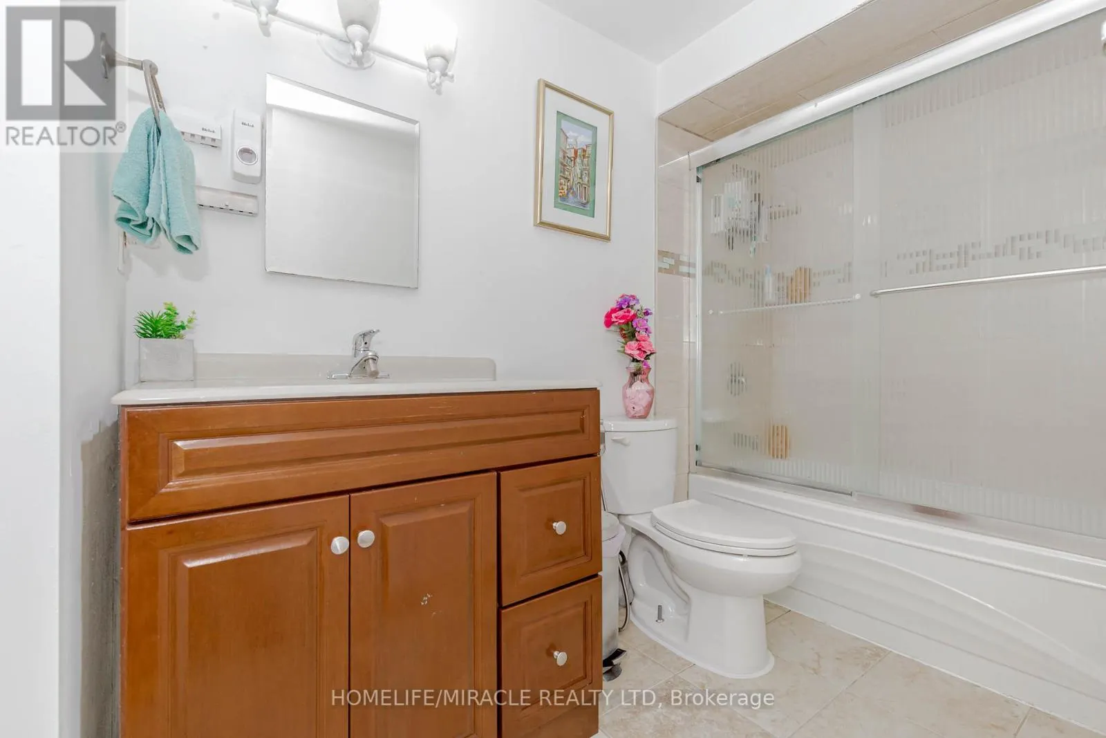 12 - 12 EDEN PARK DRIVE