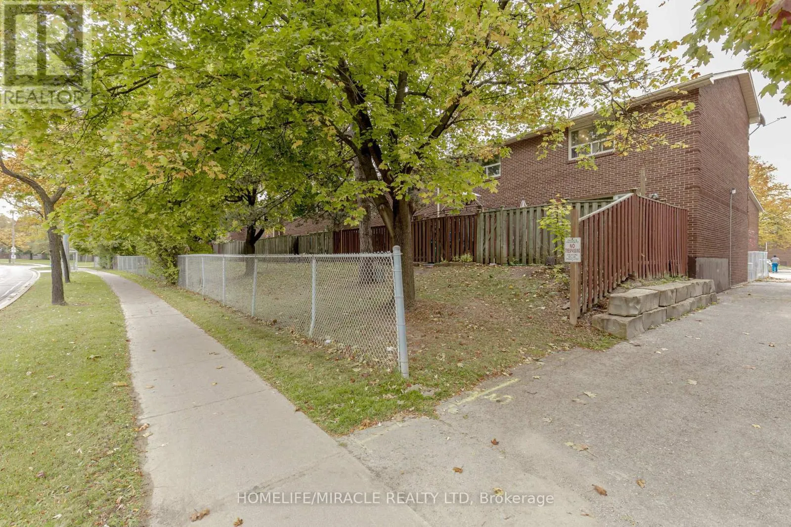 12 - 12 EDEN PARK DRIVE