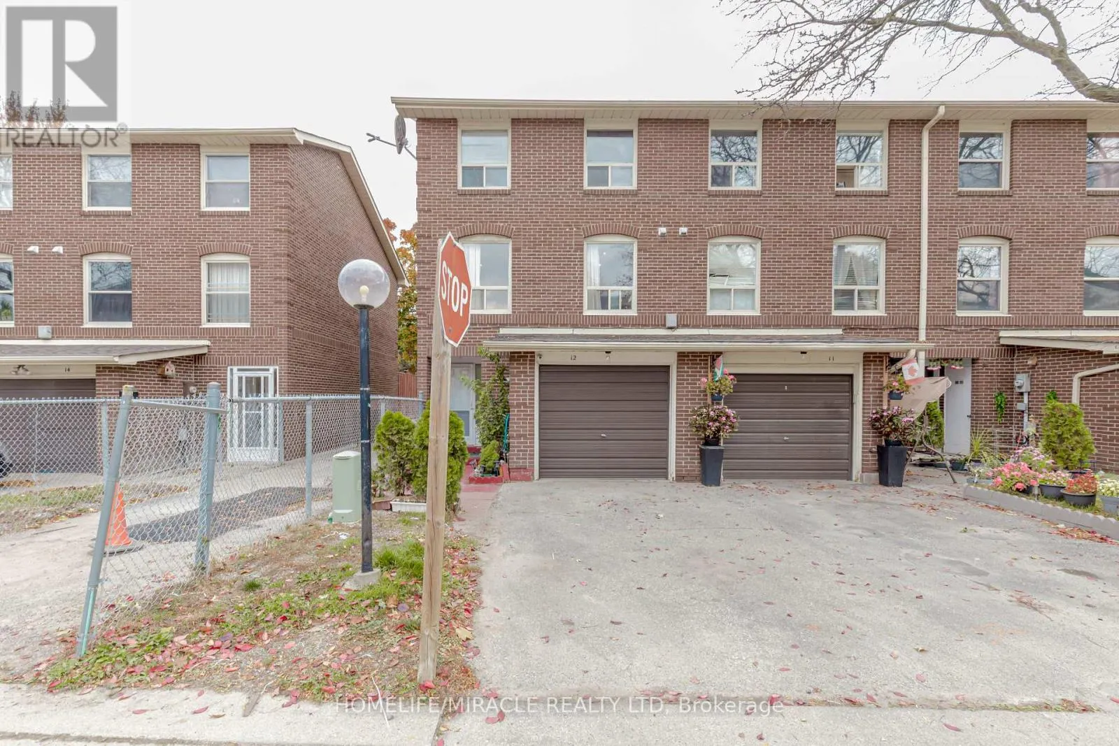 12 - 12 EDEN PARK DRIVE
