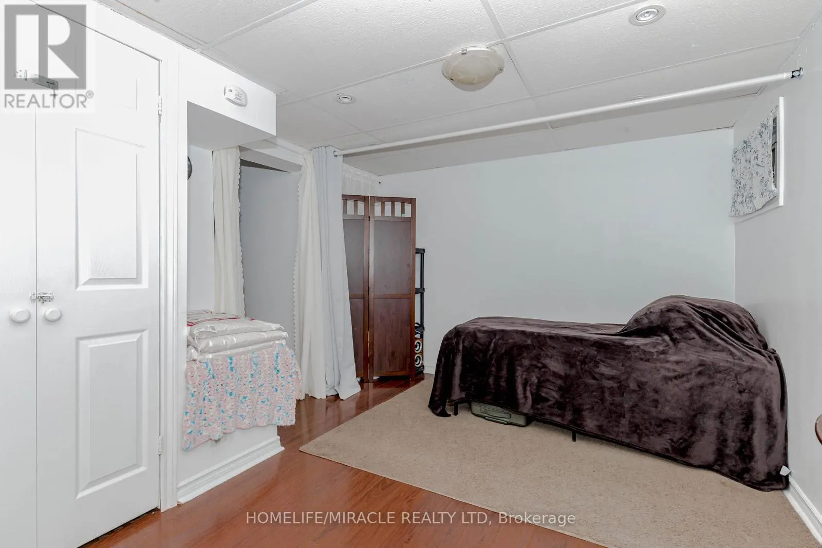 12 - 12 EDEN PARK DRIVE